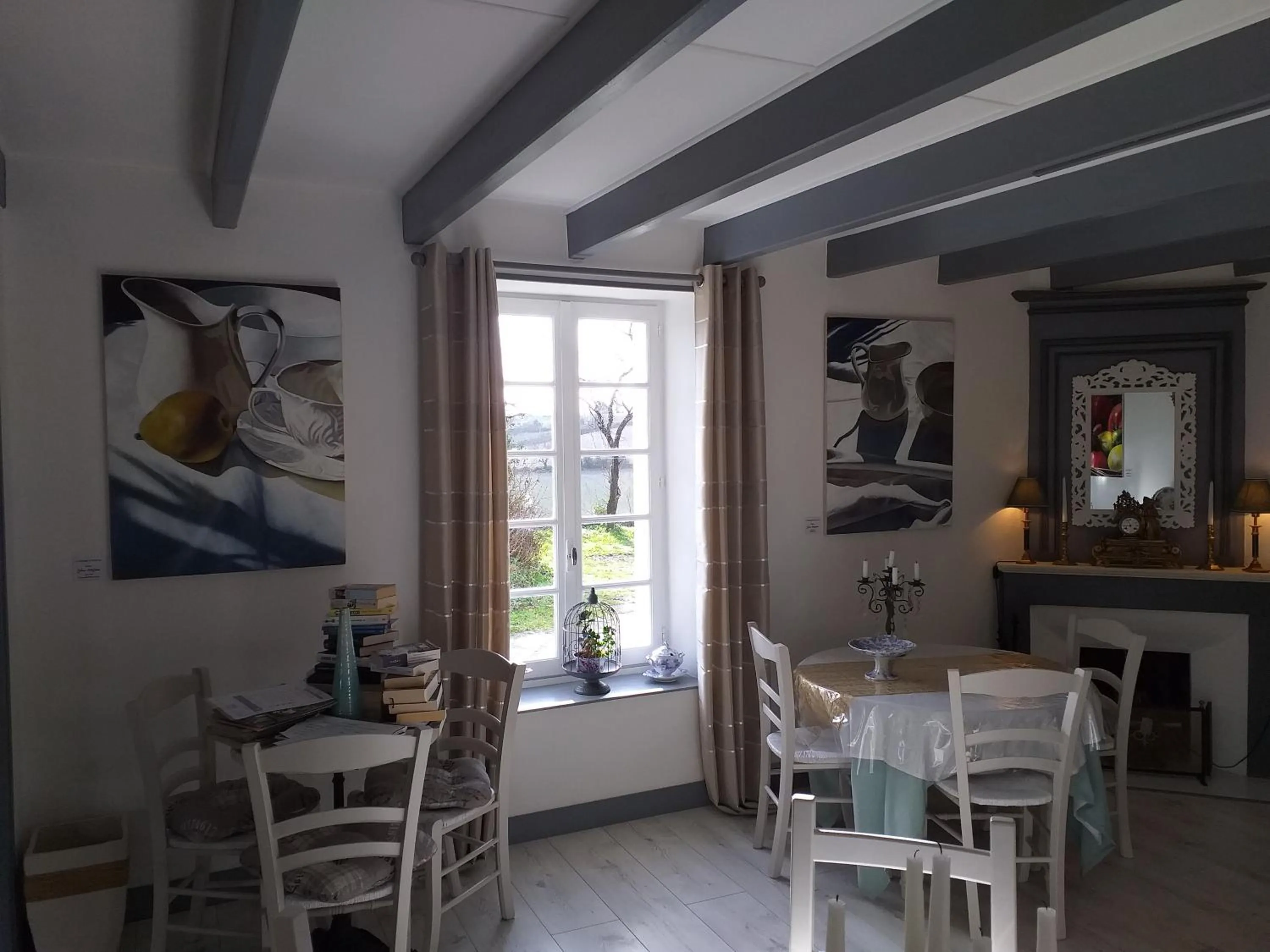 Decorative detail in MONTISMAURELLI