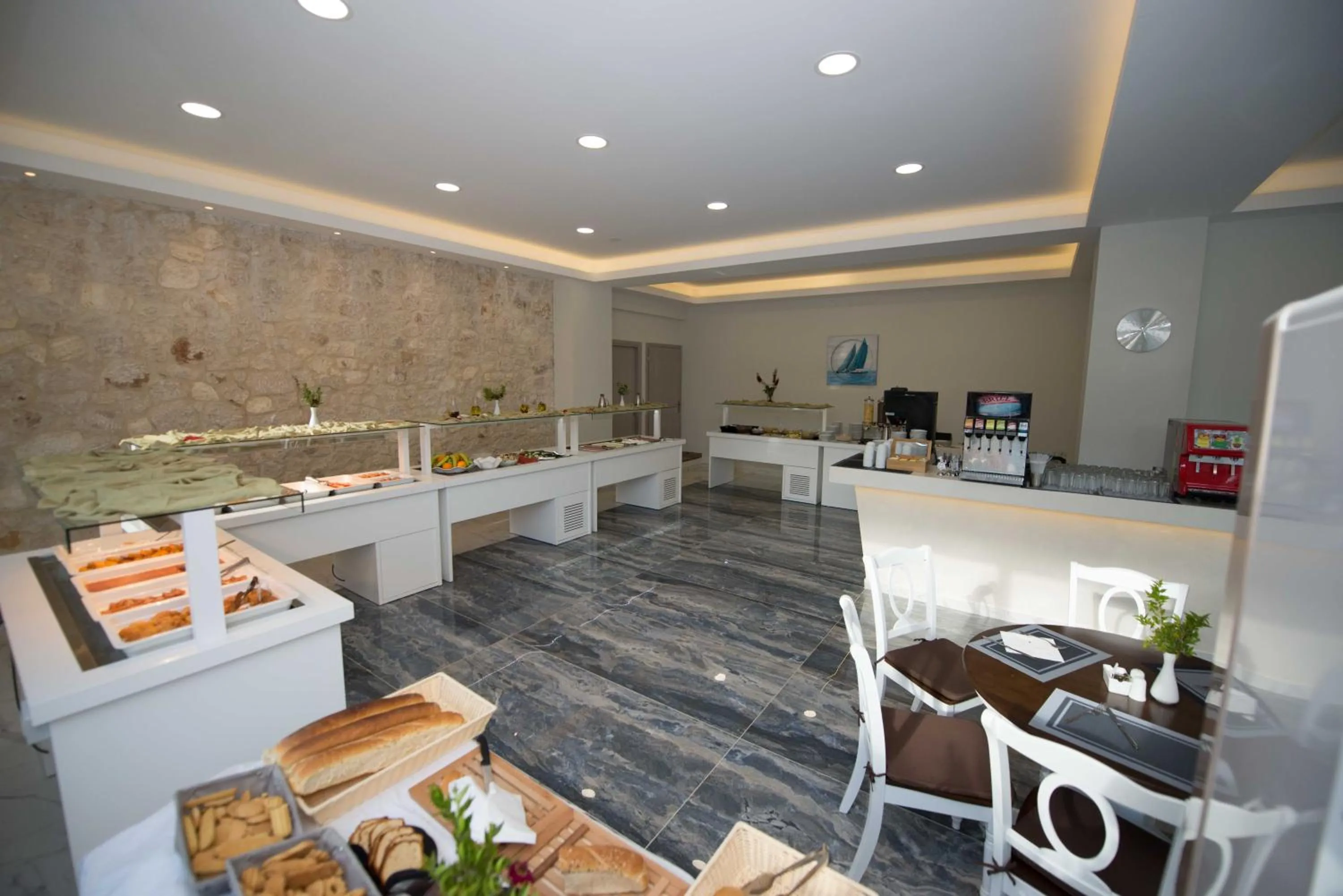 Restaurant/places to eat in Amour Holiday Resort