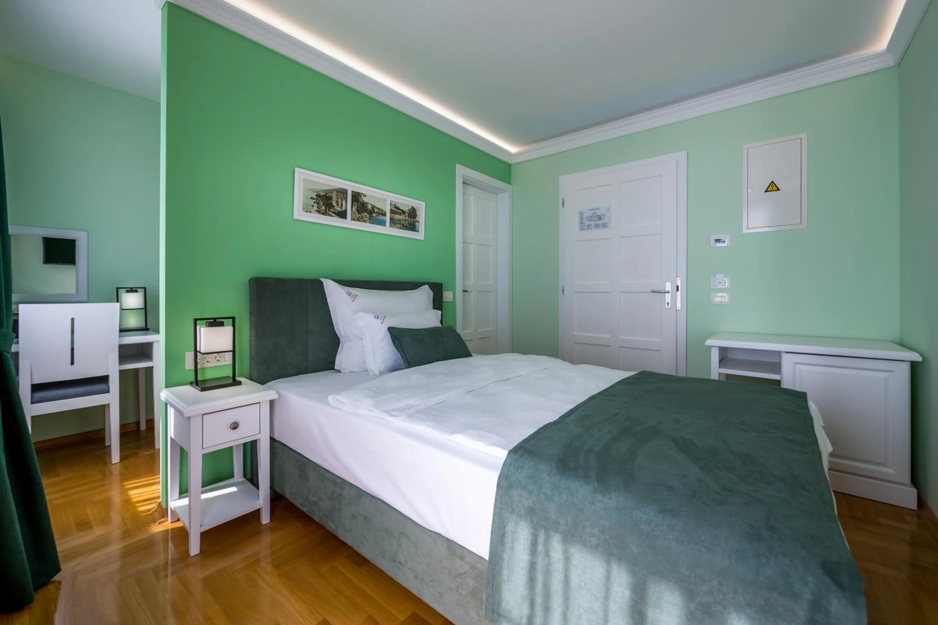 Photo of the whole room, Bed in Hotel Domino