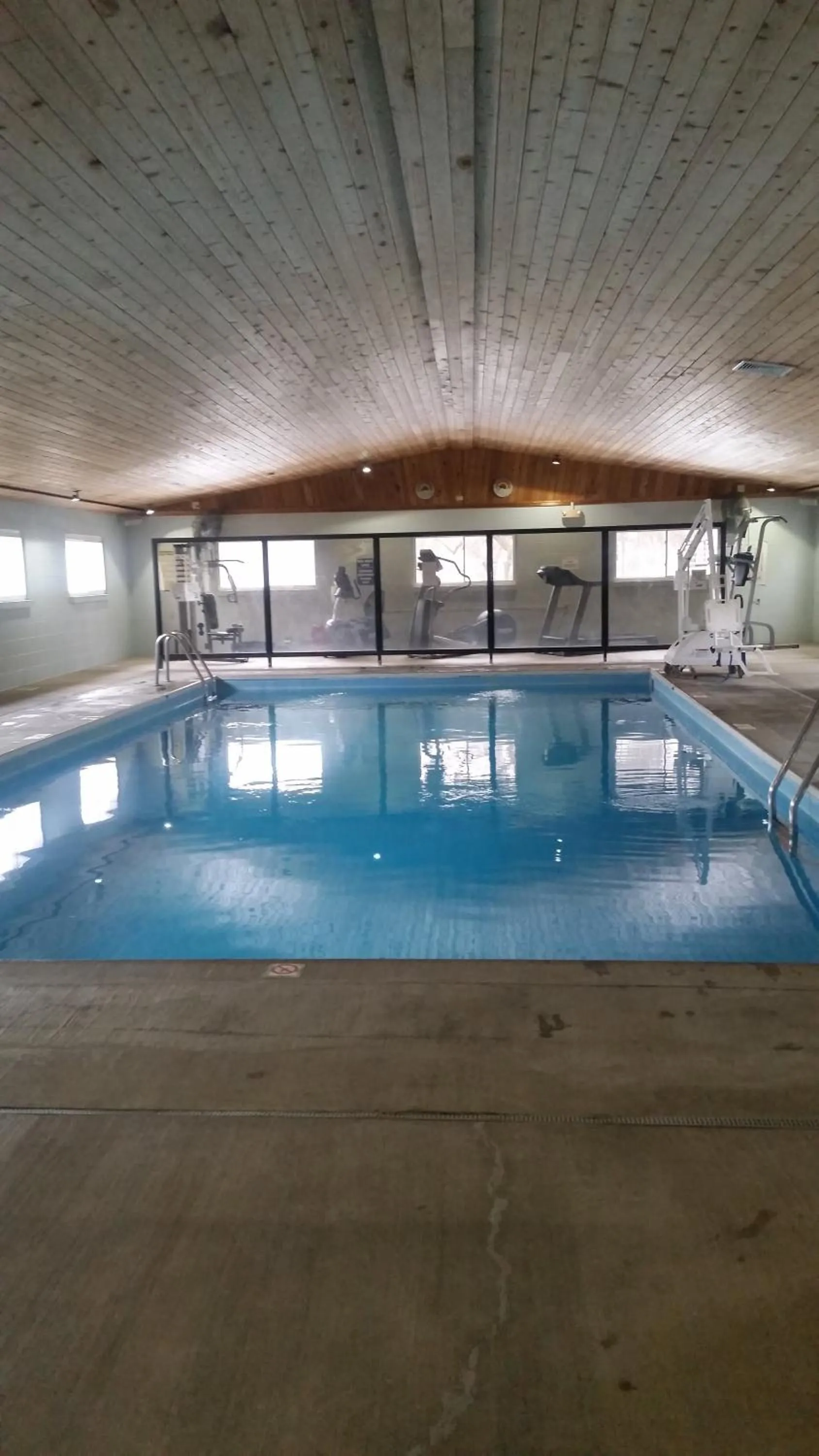 Fitness centre/facilities in Canyon Motel