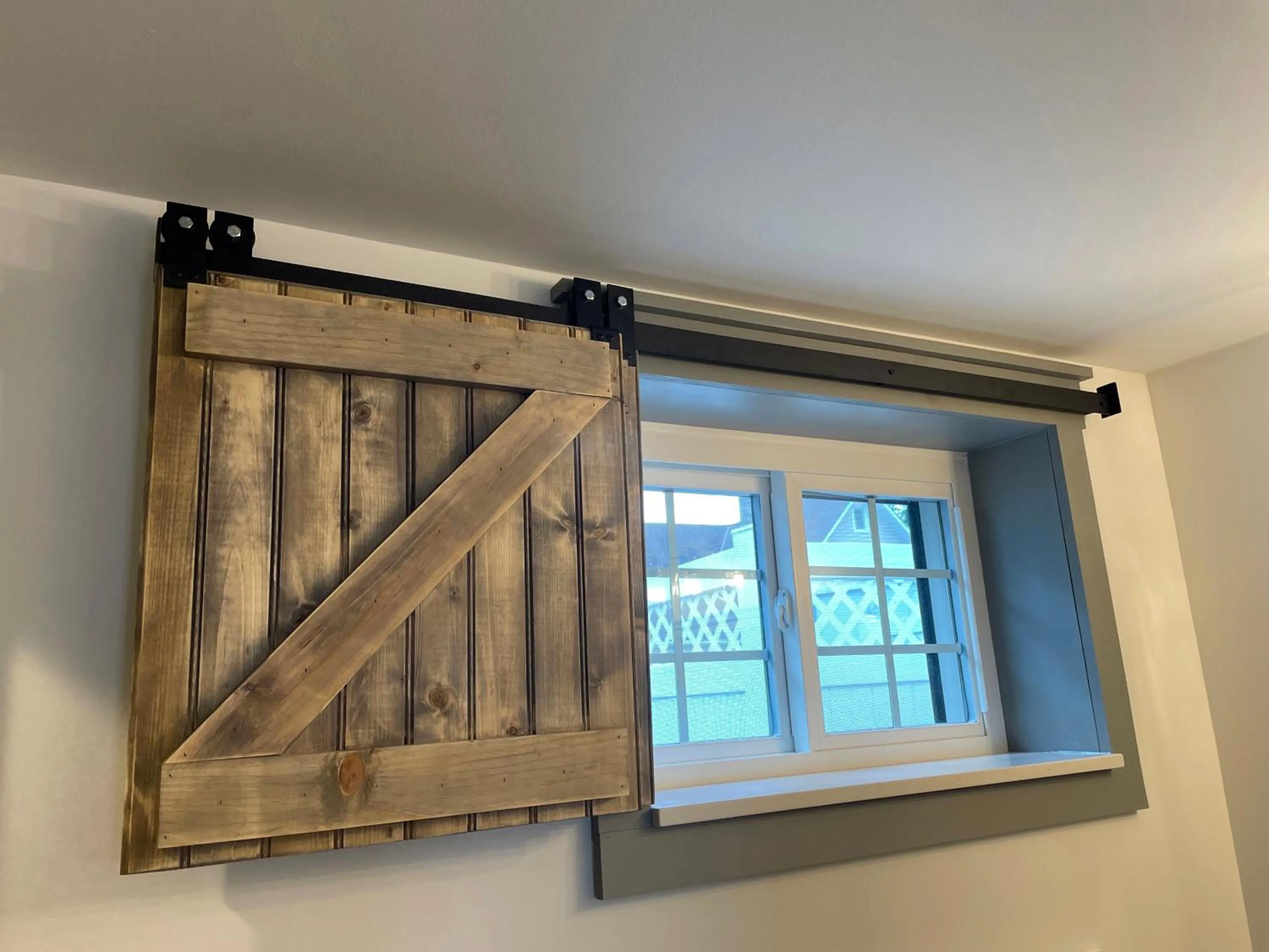 Bathroom in Canyon Motel