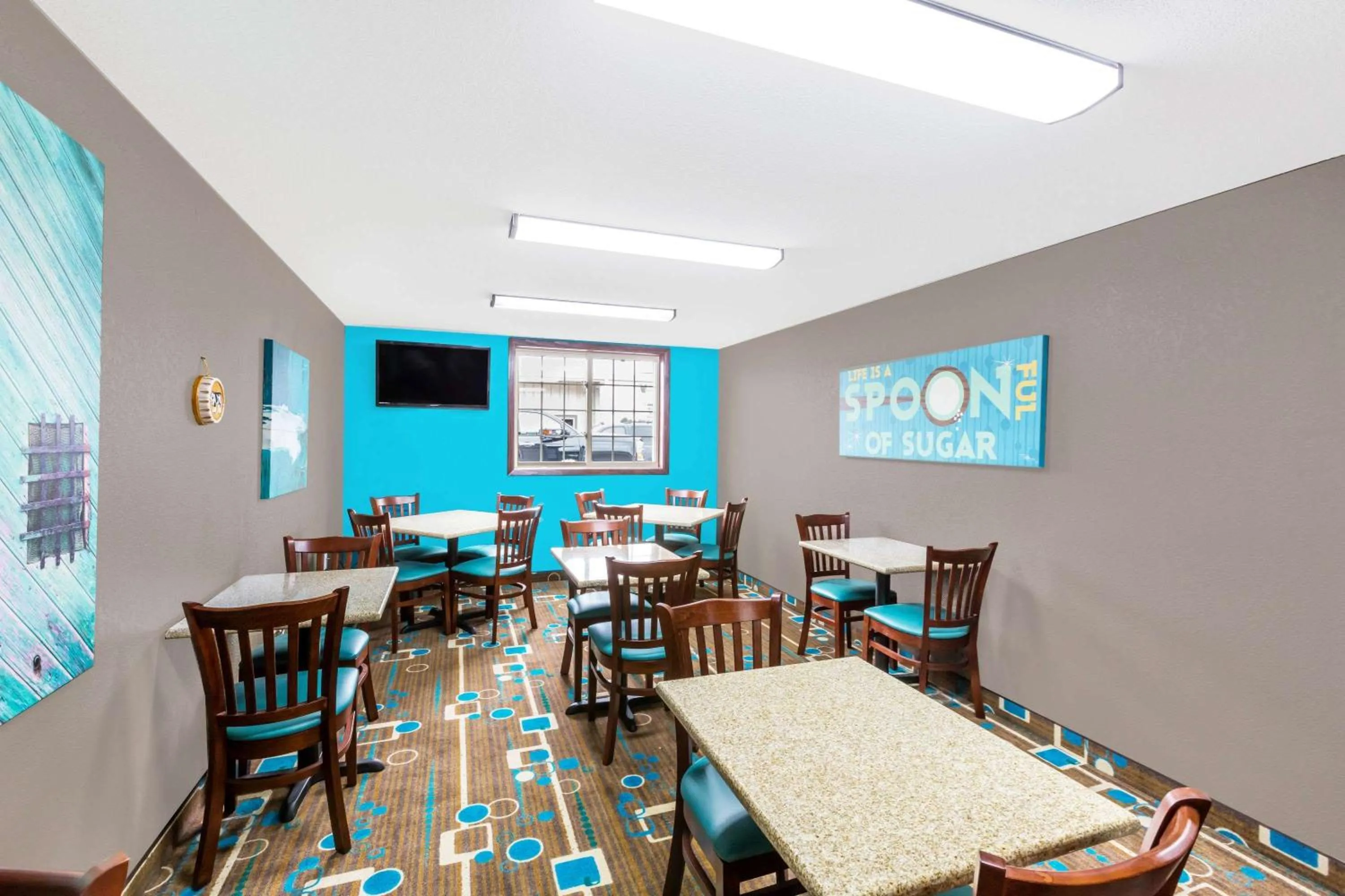 Restaurant/Places to Eat in Super 8 by Wyndham Spencer