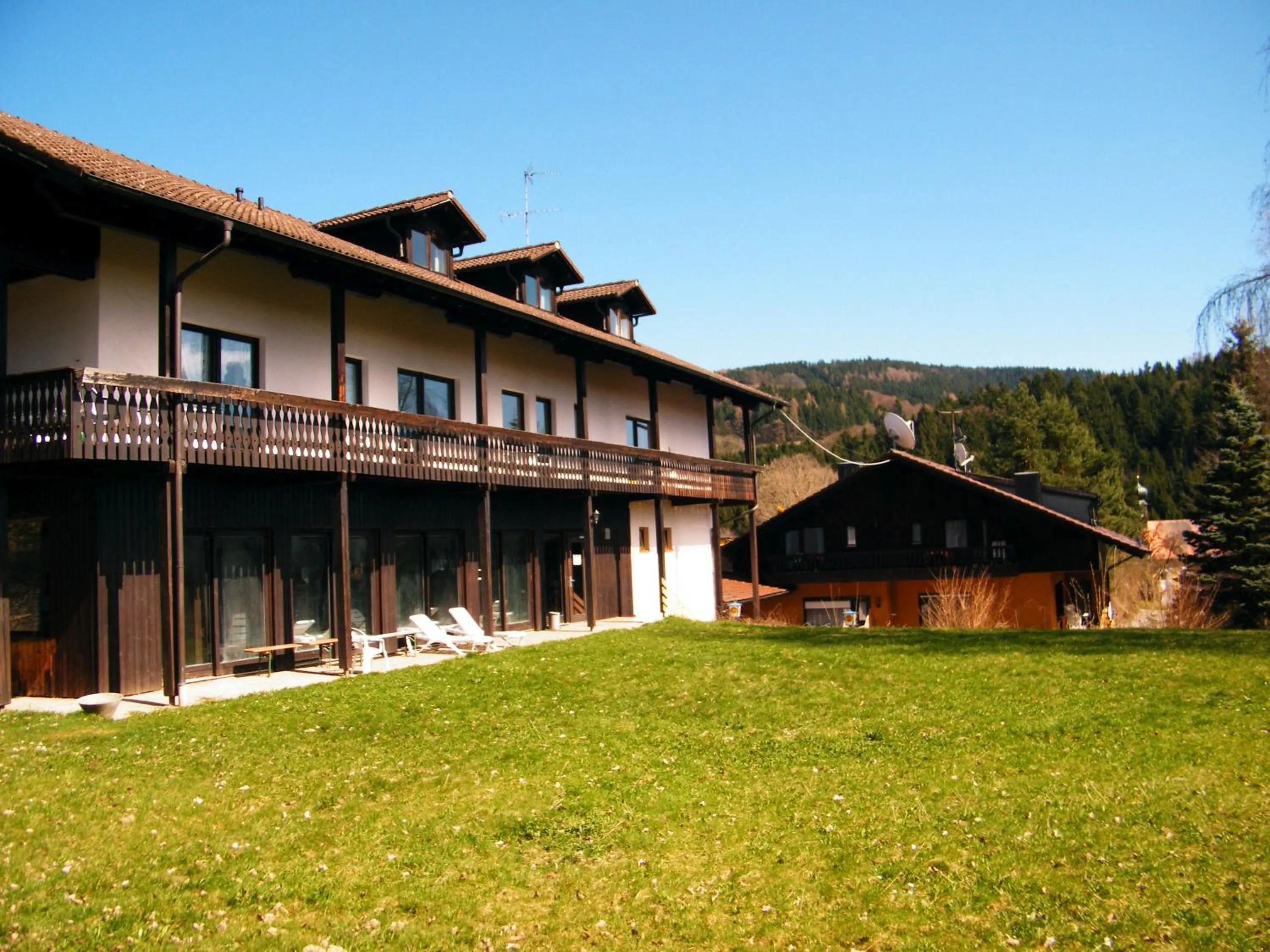 Property building in Ferien vom Ich, Bayerischer Wald, Hotel & Restaurant
