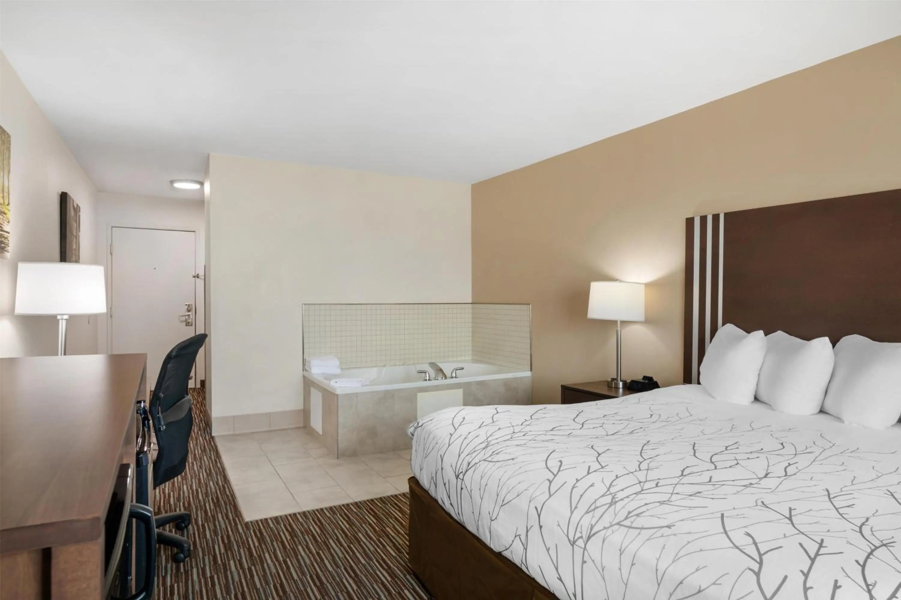 Bedroom, Bed in Best Western Brookfield