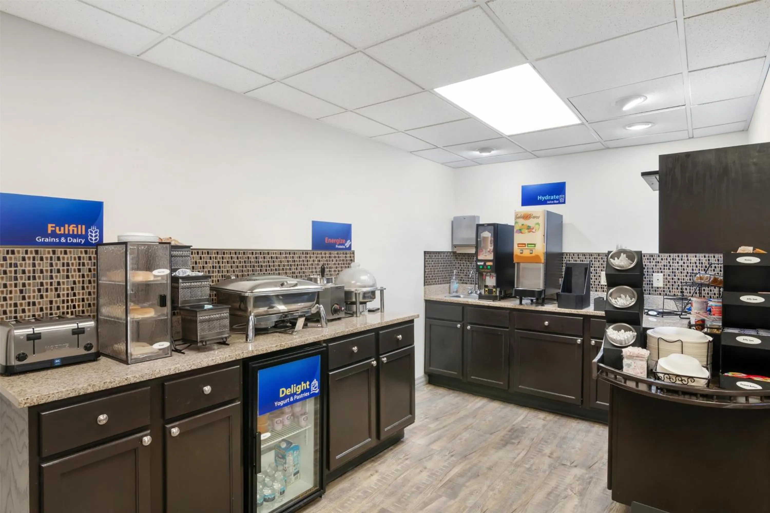 Breakfast in Best Western Brookfield