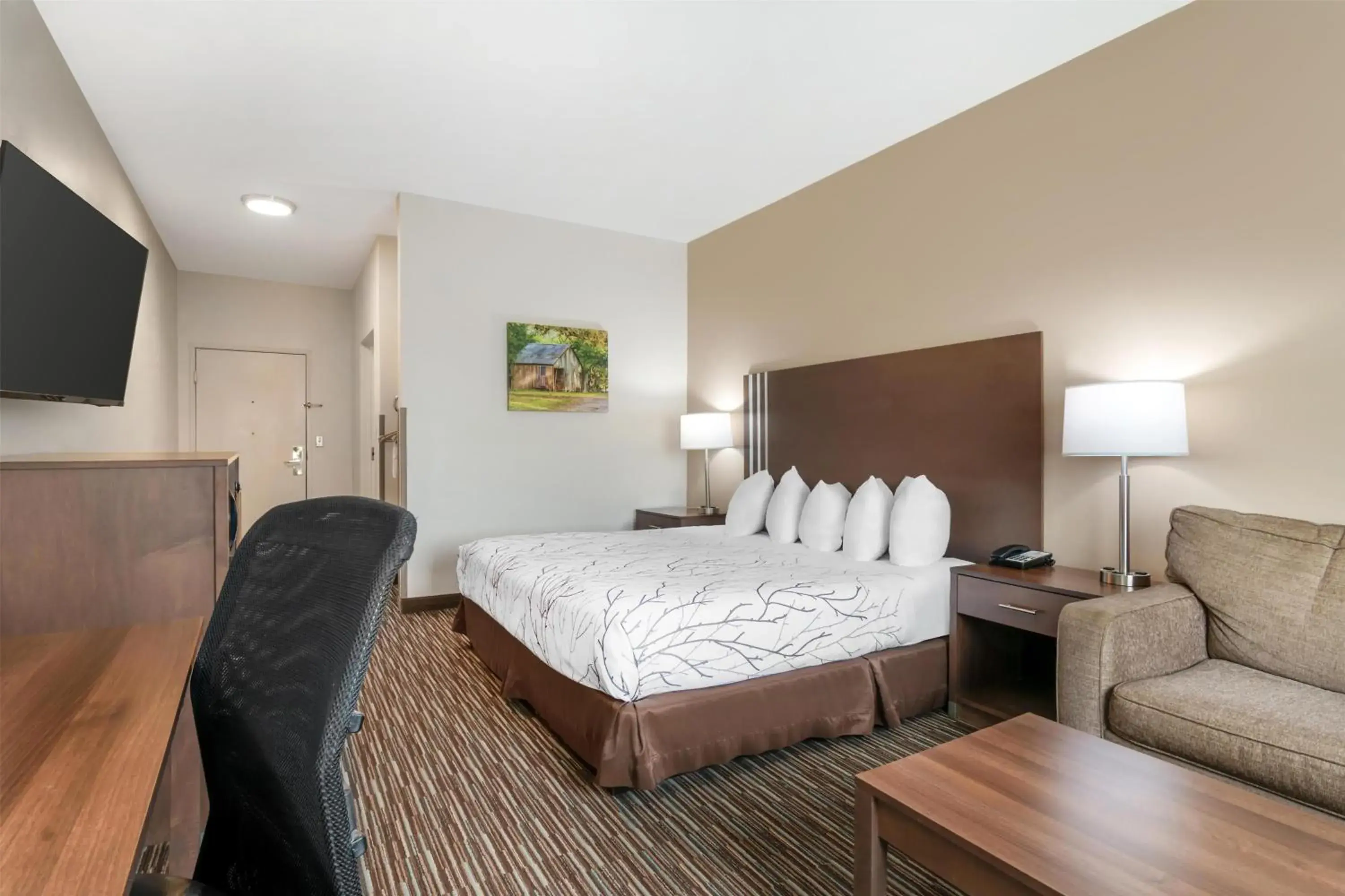 King Room with Roll-in Shower - Disability Access/Non-Smoking in Best Western Brookfield King Room with Roll-in Shower - Disability Access/Non-Smoking in Best Western Brookfield