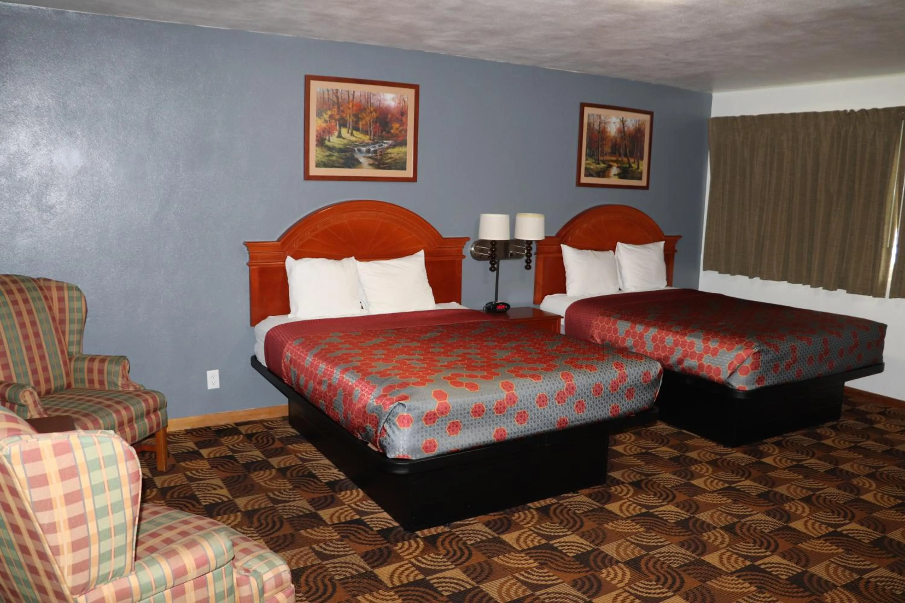 Bed in Best Nights Inn - Sparta