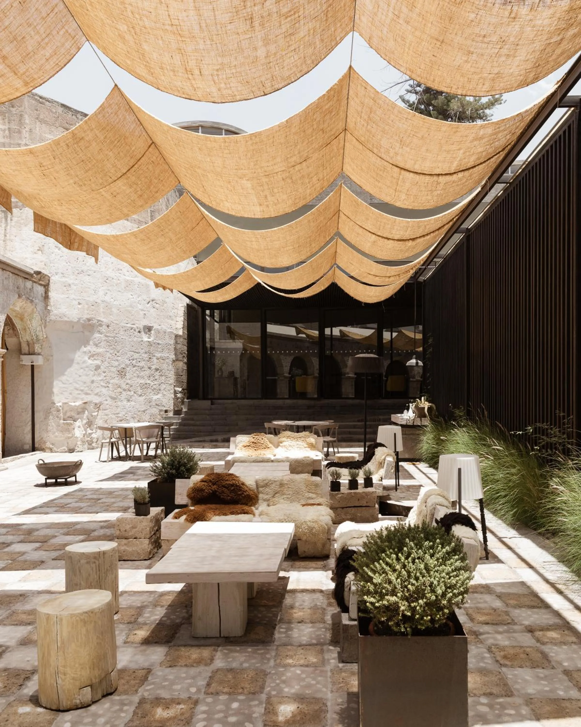 Balcony/Terrace in CIRQA - Relais & Châteaux