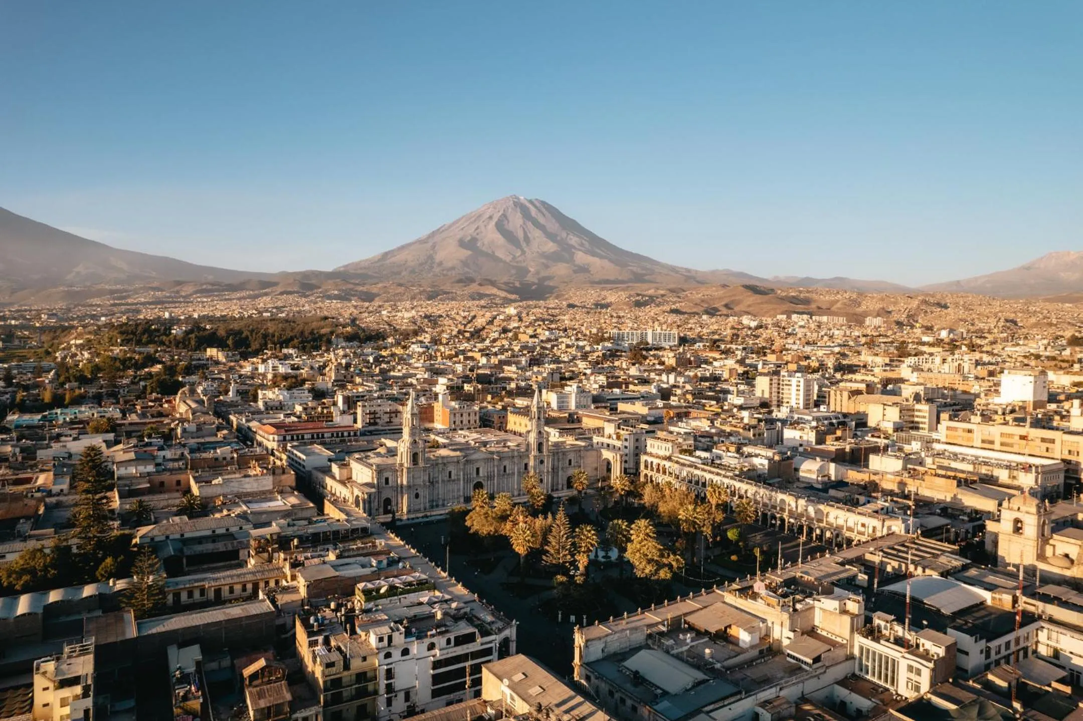 City view in CIRQA - Relais & Châteaux