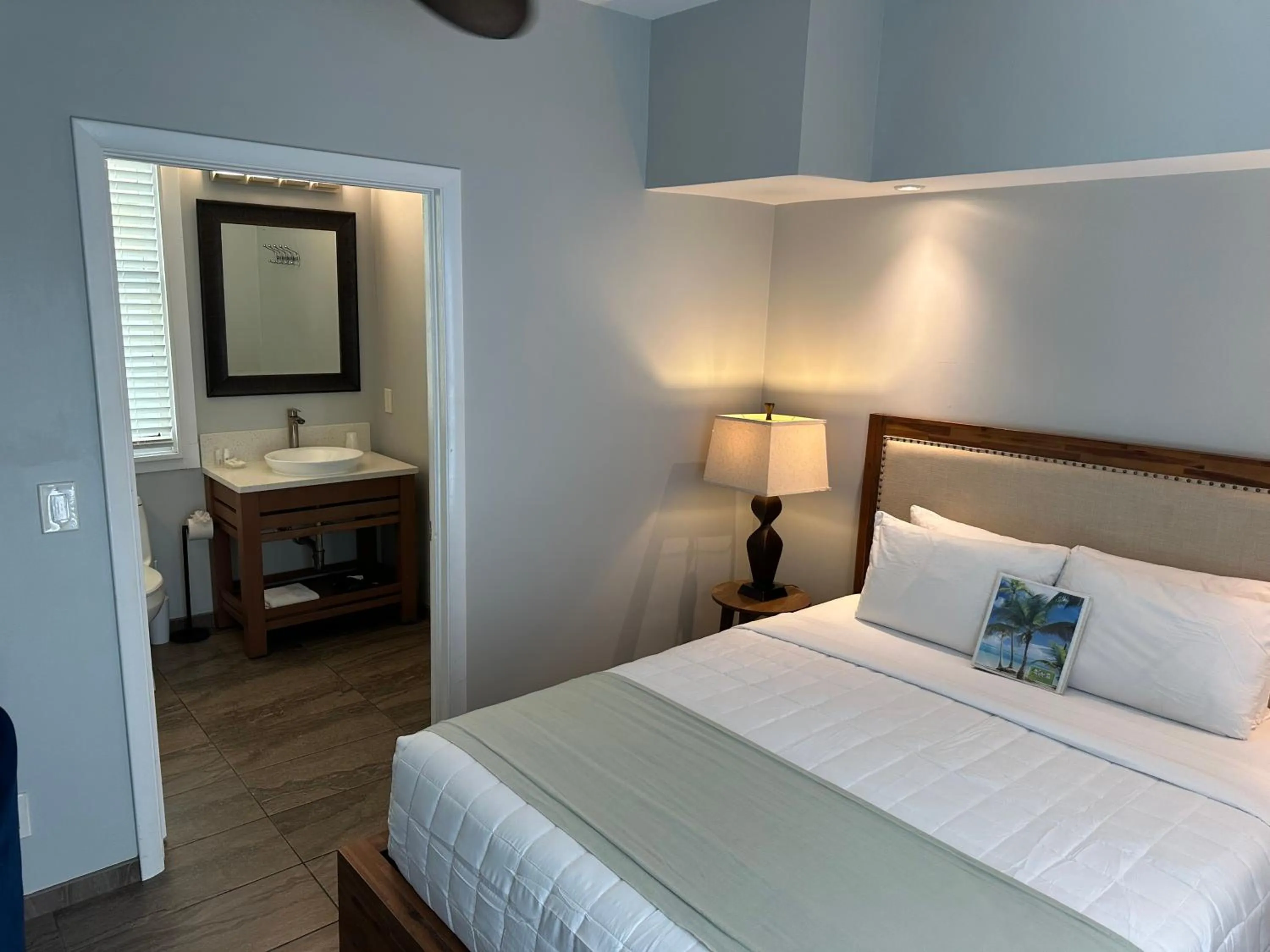 Bedroom, Bed in Douglas House