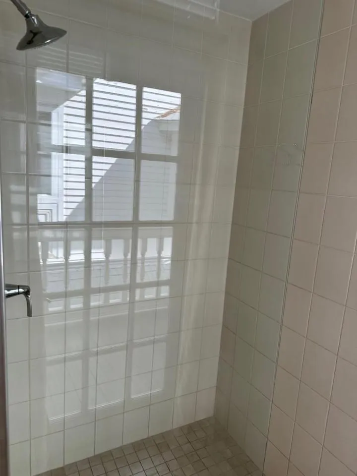 Shower in Douglas House