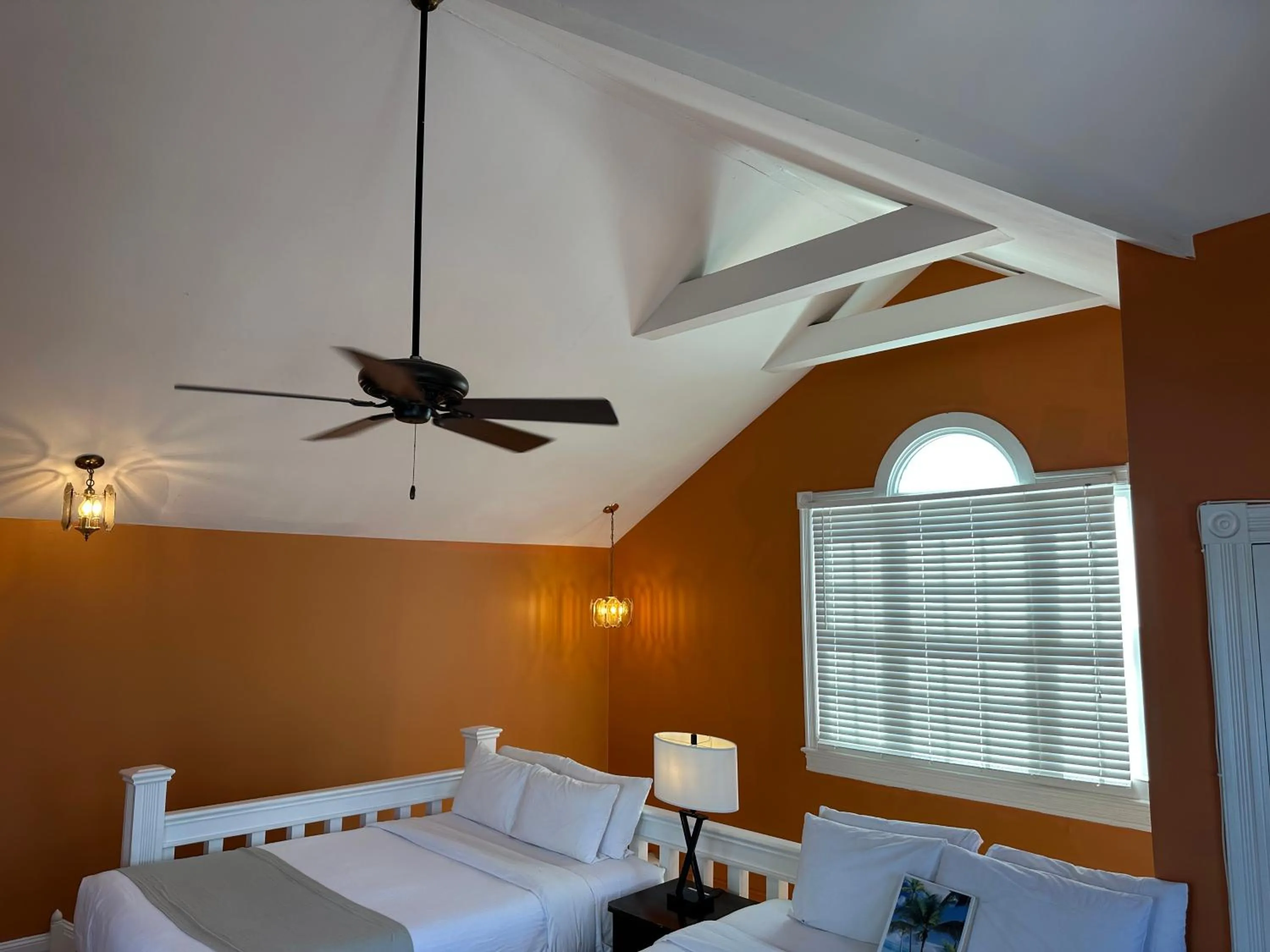 Bedroom, Bed in Douglas House