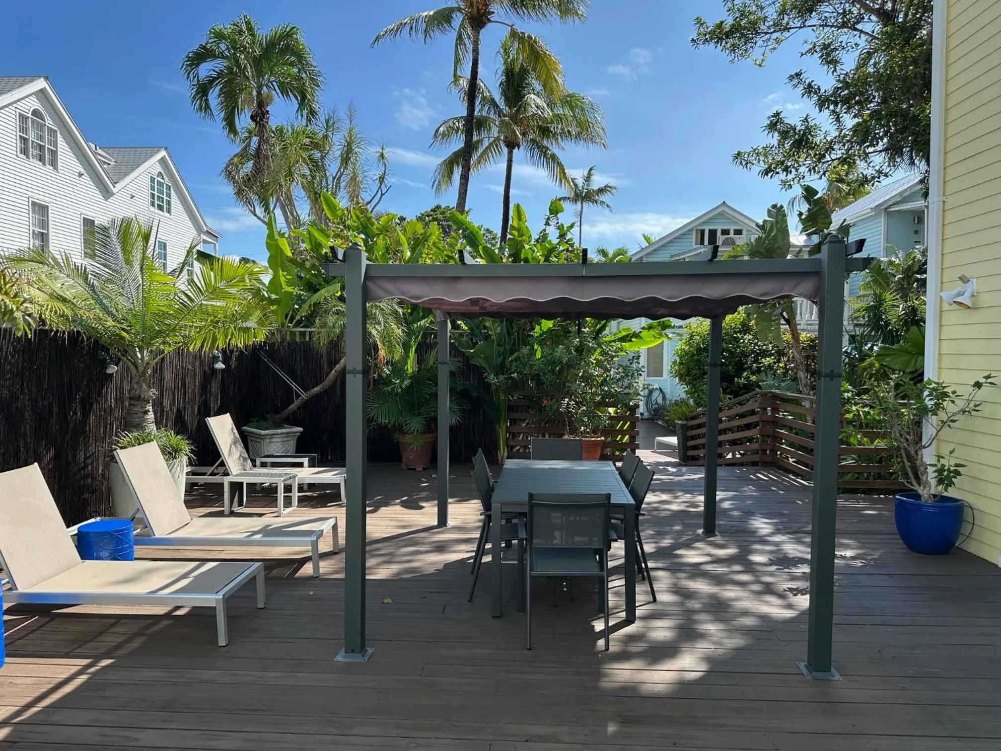 Inner courtyard view in Douglas House