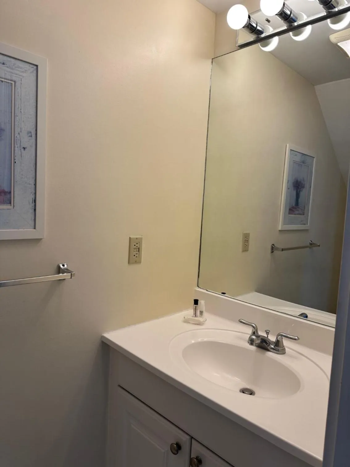 Bathroom in Douglas House