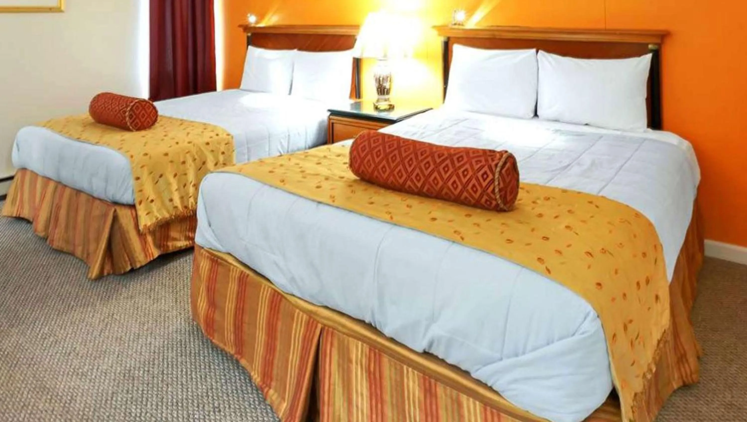 Photo of the whole room, Bed in M Star North Canton - Hall of Fame