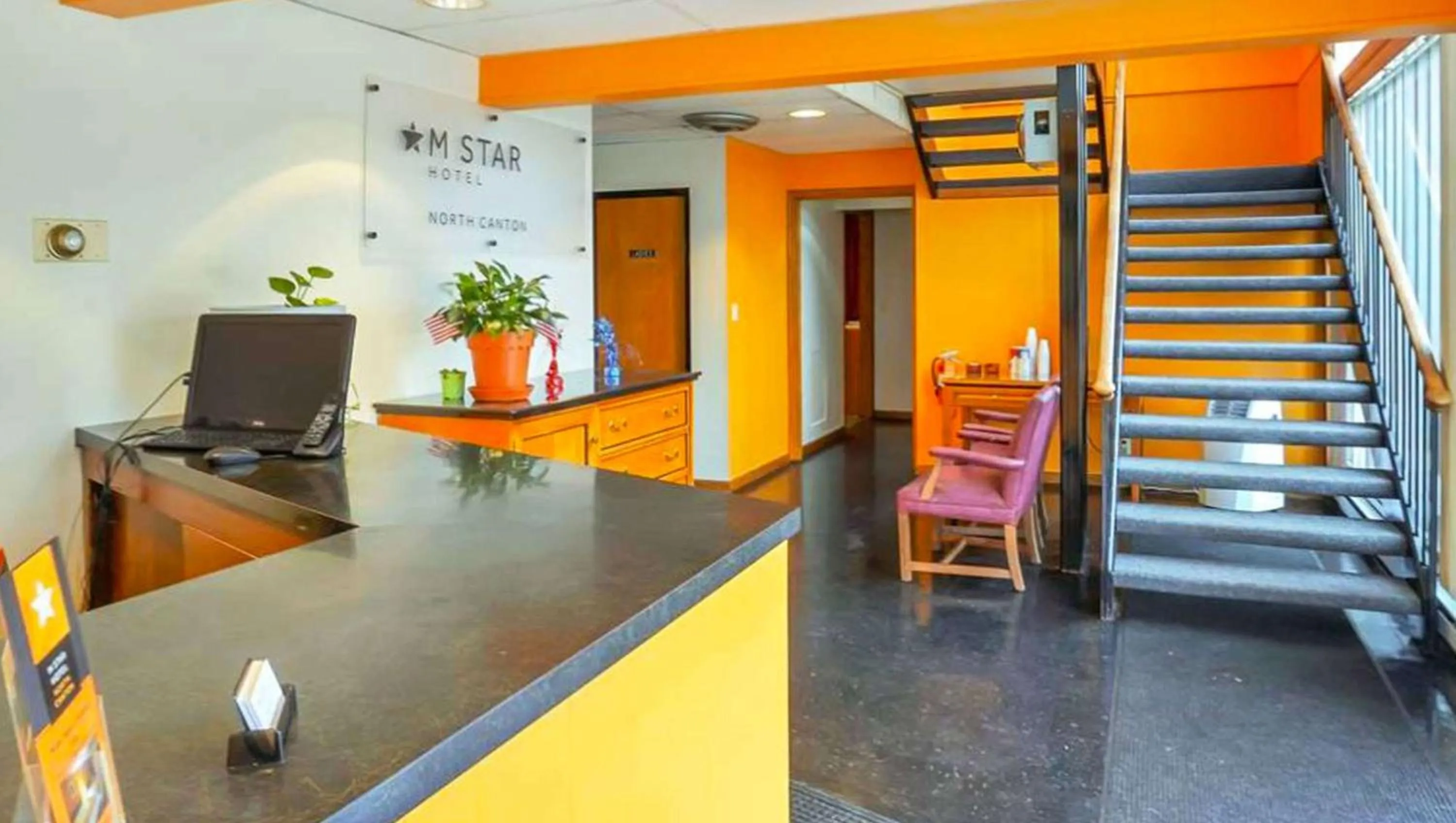 Lobby or reception in M Star North Canton - Hall of Fame