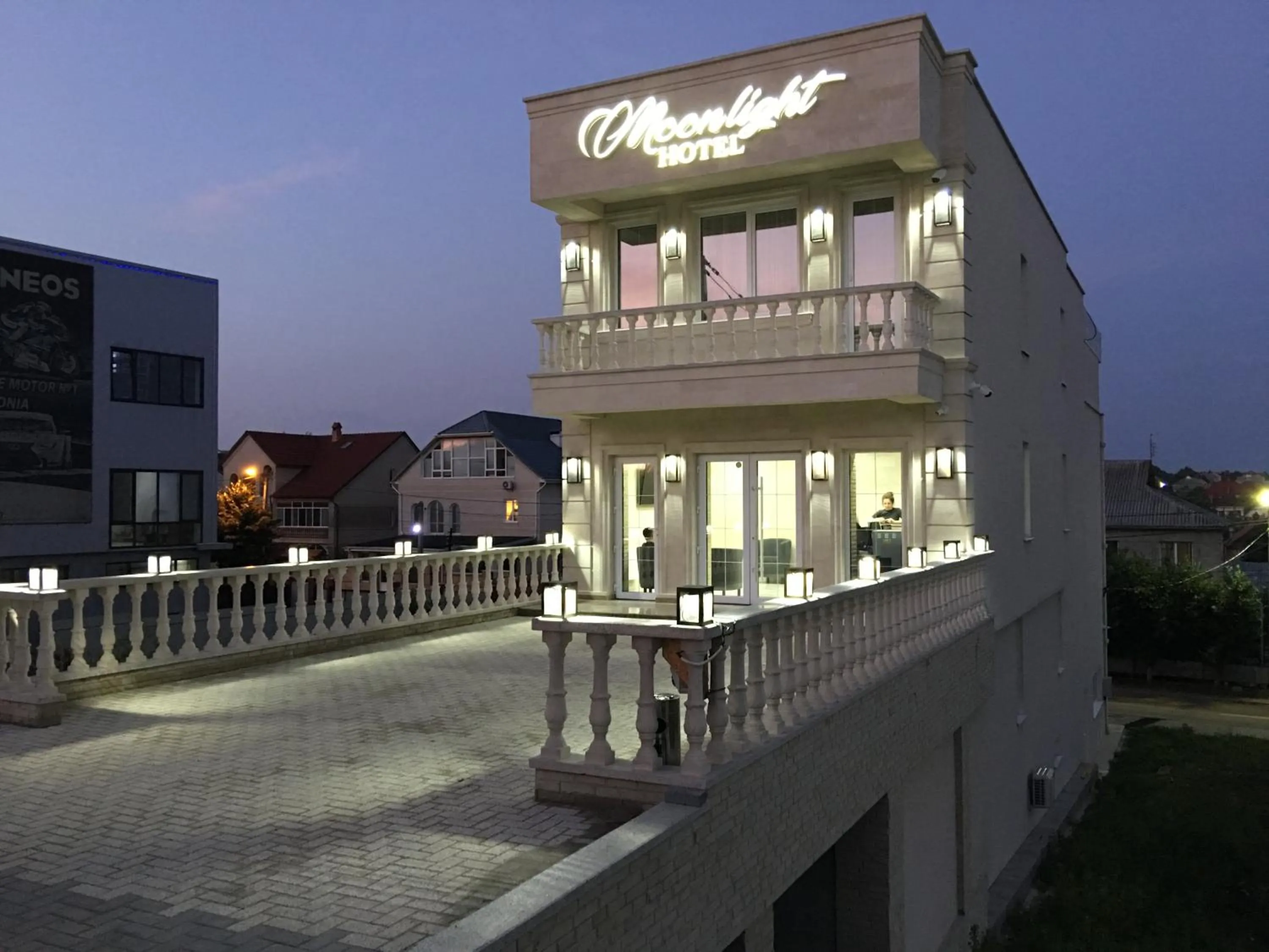 Moonlight Hotel
