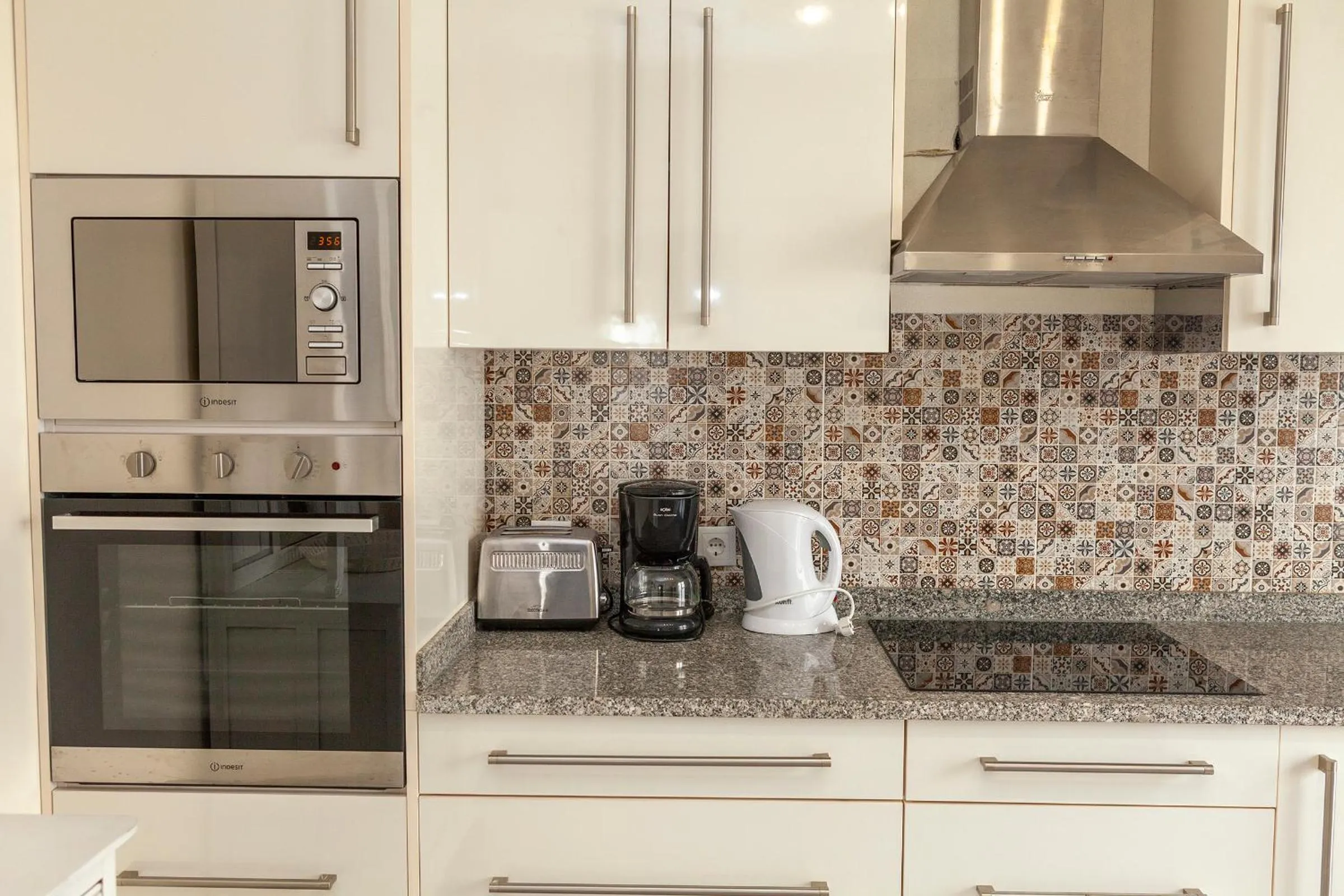 Coffee/tea facilities in Lagos Center Apartment