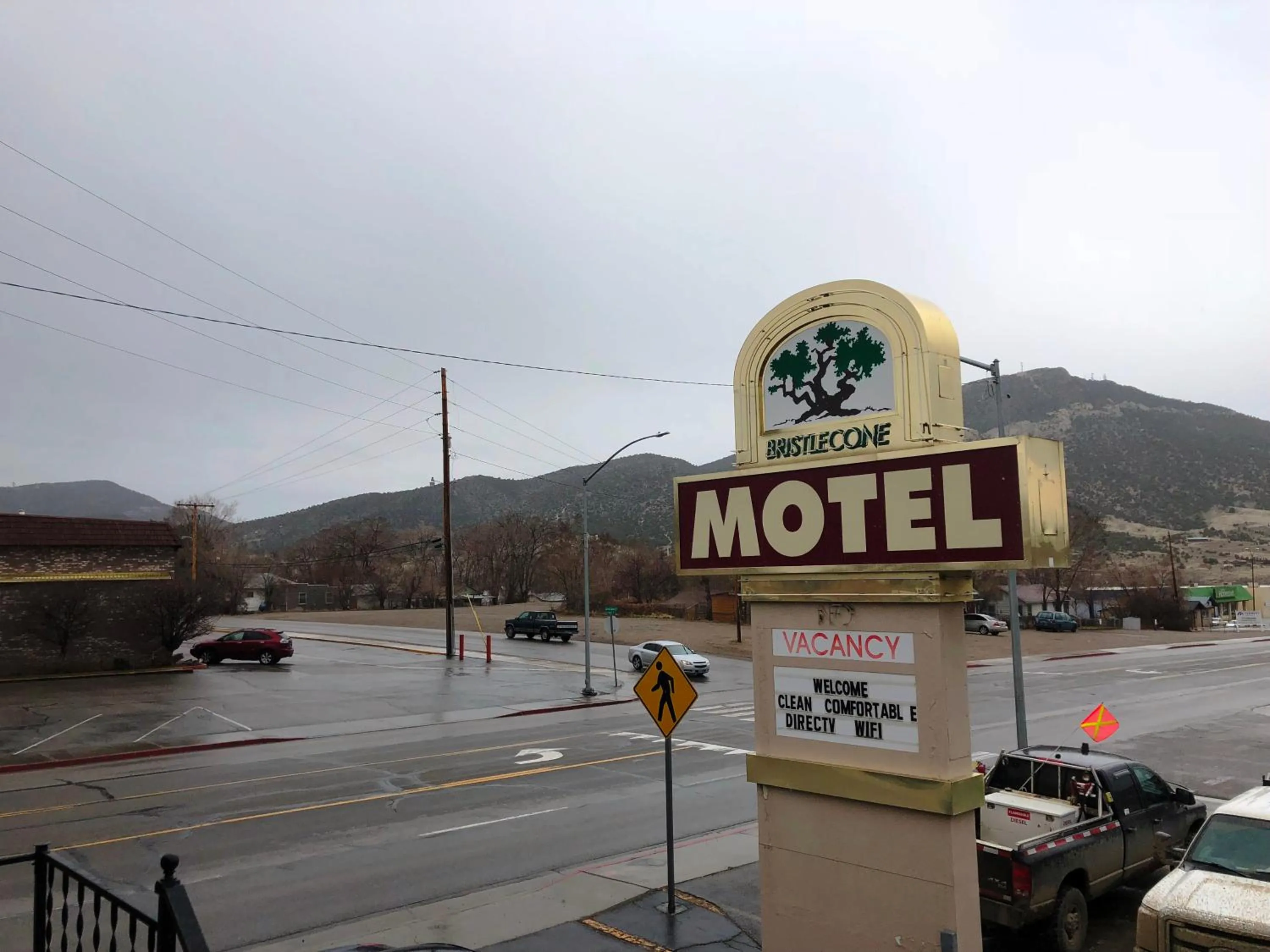 Mountain view in Bristlecone Motel