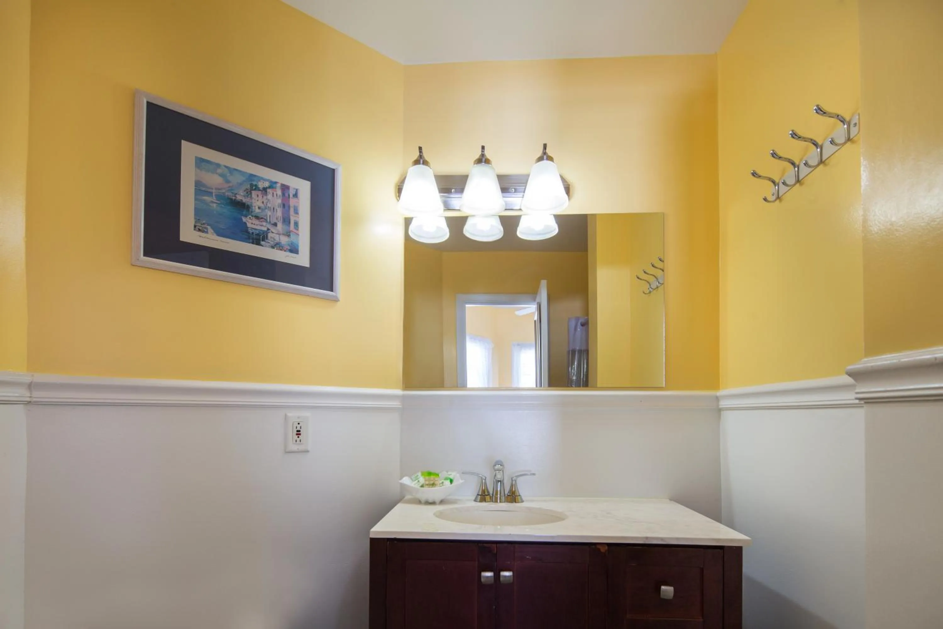 Bathroom in The Palms Hotel