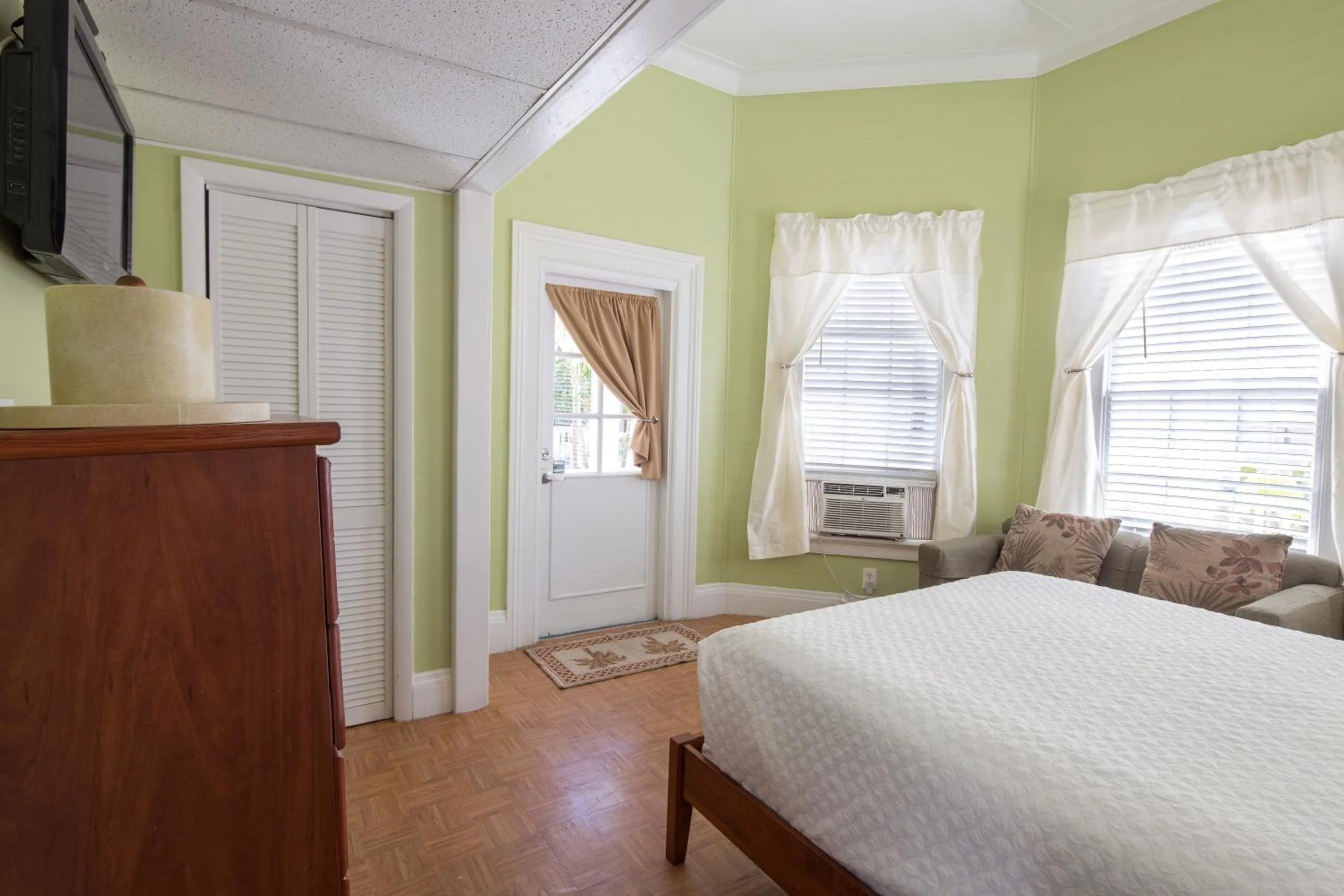 Decorative detail, Bed in The Palms Hotel
