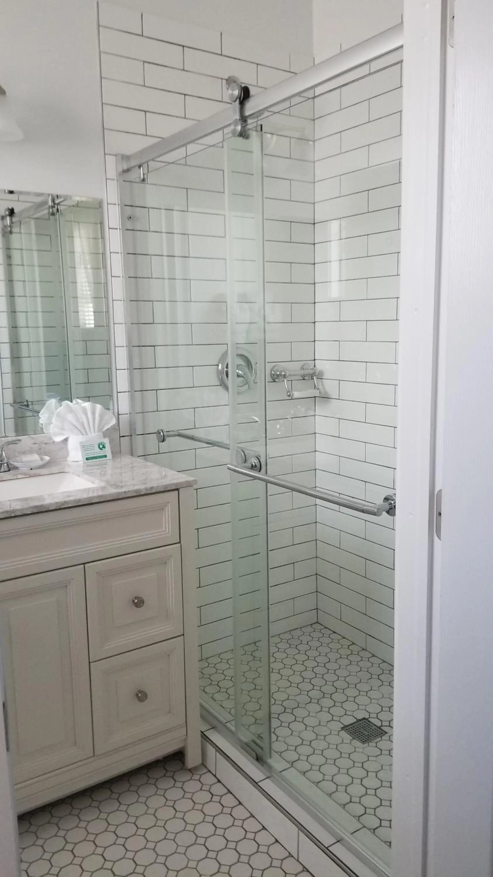 Shower in The Palms Hotel