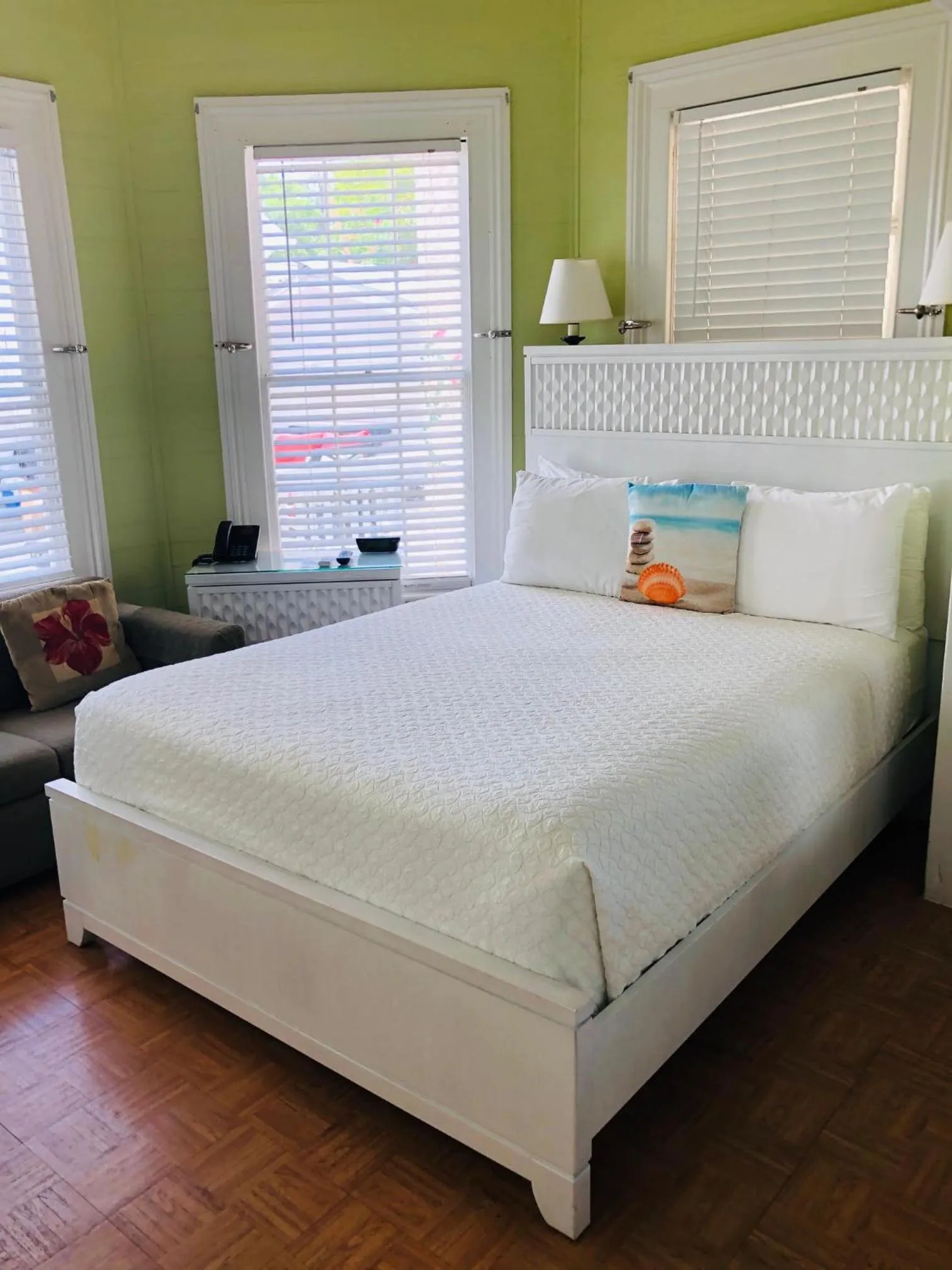 Bedroom, Bed in The Palms Hotel