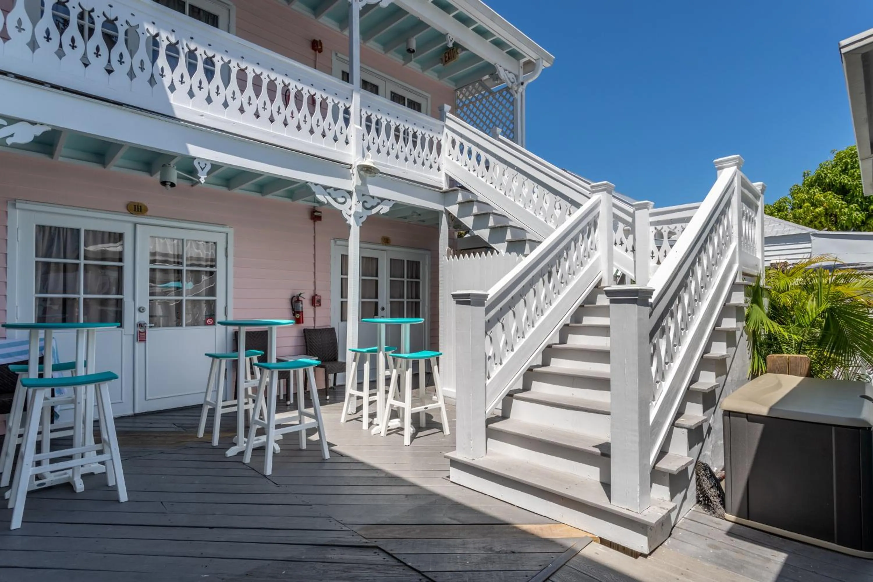 Patio in The Palms Hotel