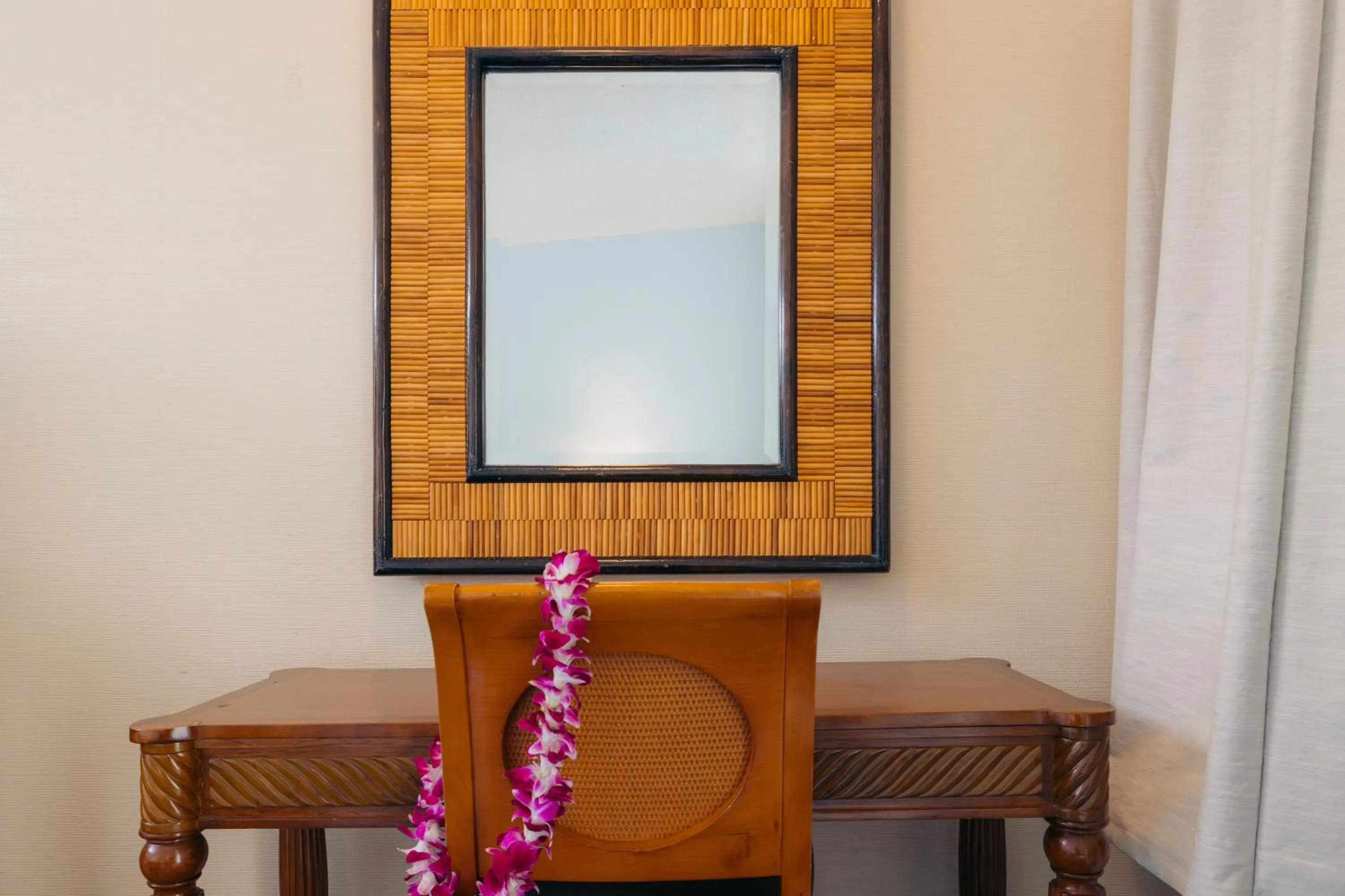 Seating area in Waikiki Heritage Hotel