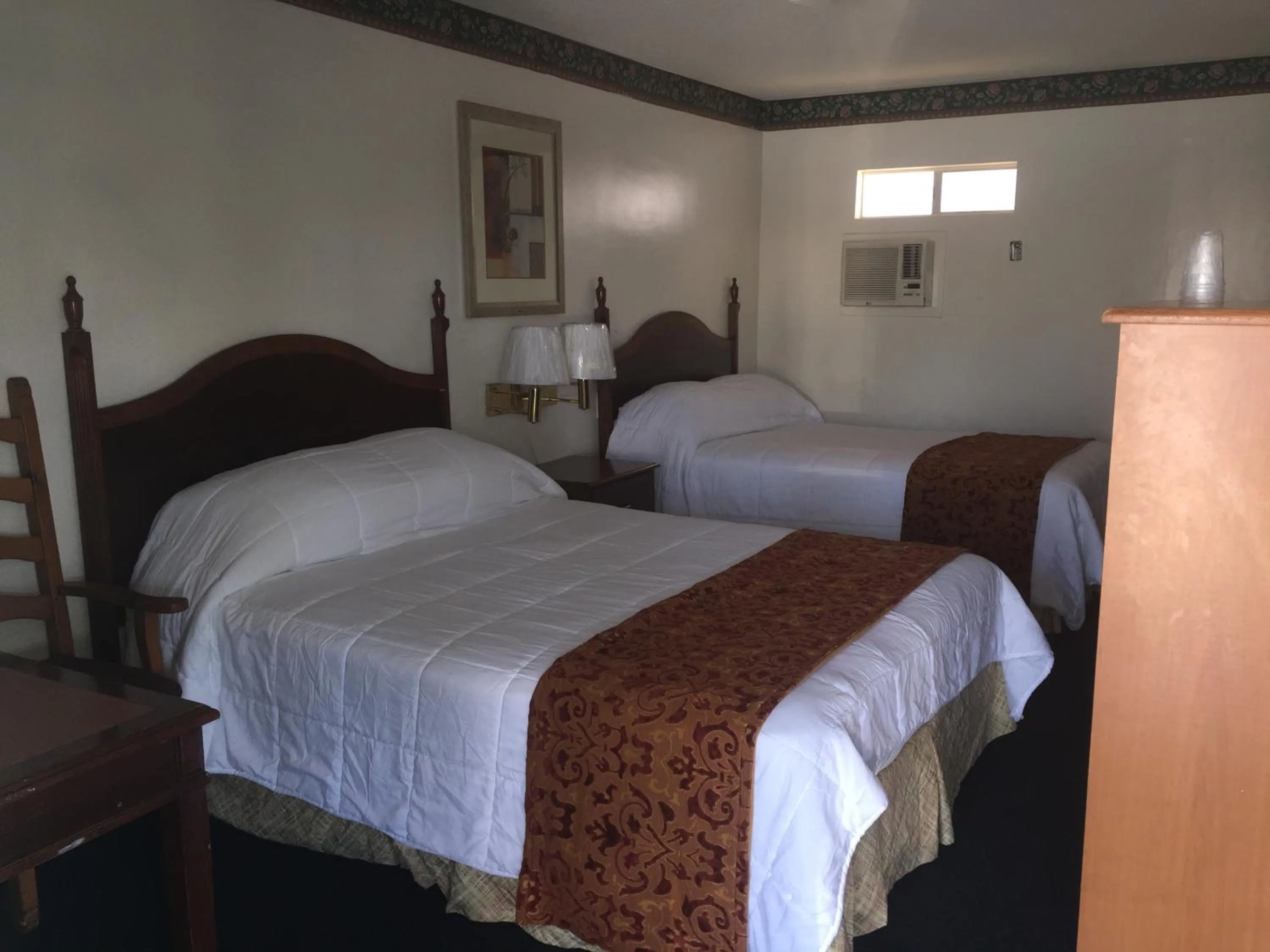 Bed in Frontier Motel