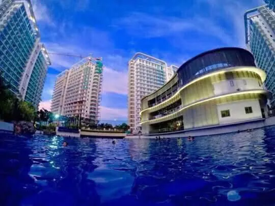 AZURE C4 BEACHPOOL balcony wifi MULTIPLE UNITS