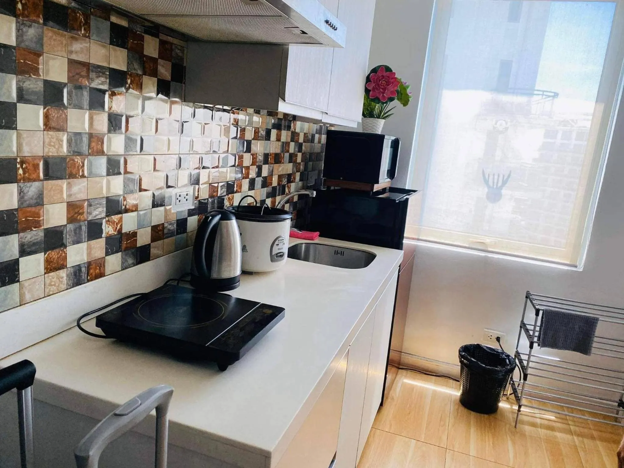 AZURE C4 BEACHPOOL balcony wifi MULTIPLE UNITS