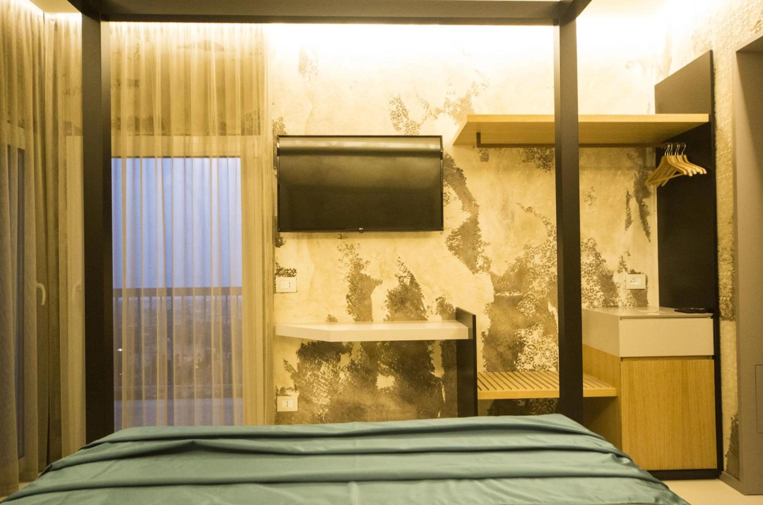 Bedroom, Bed in Hedoné Design Experience B&B