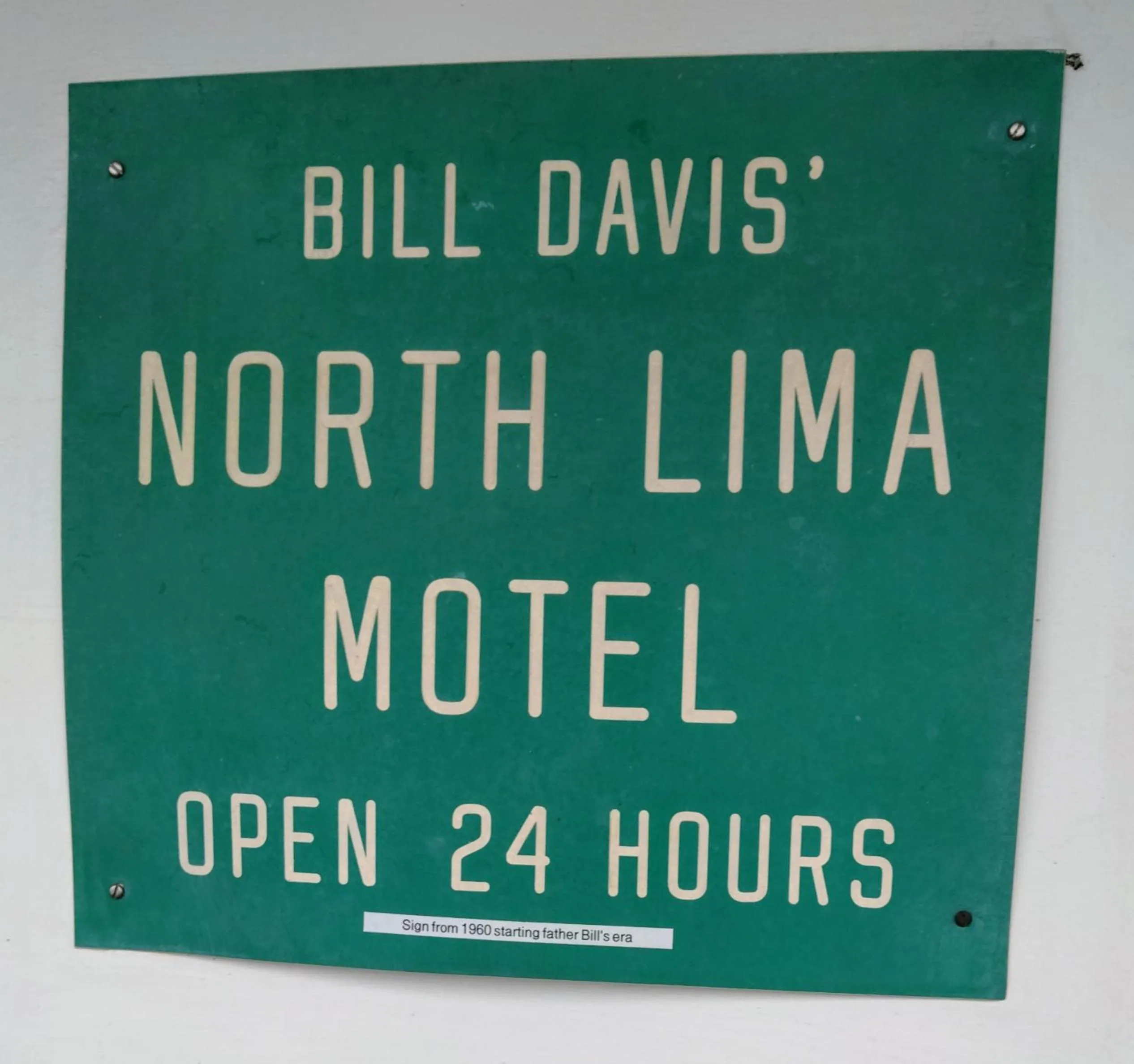 Property building in Davis Motel