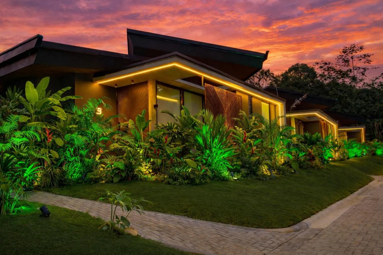 Deluxe Room in Noah's Forest by Tifakara