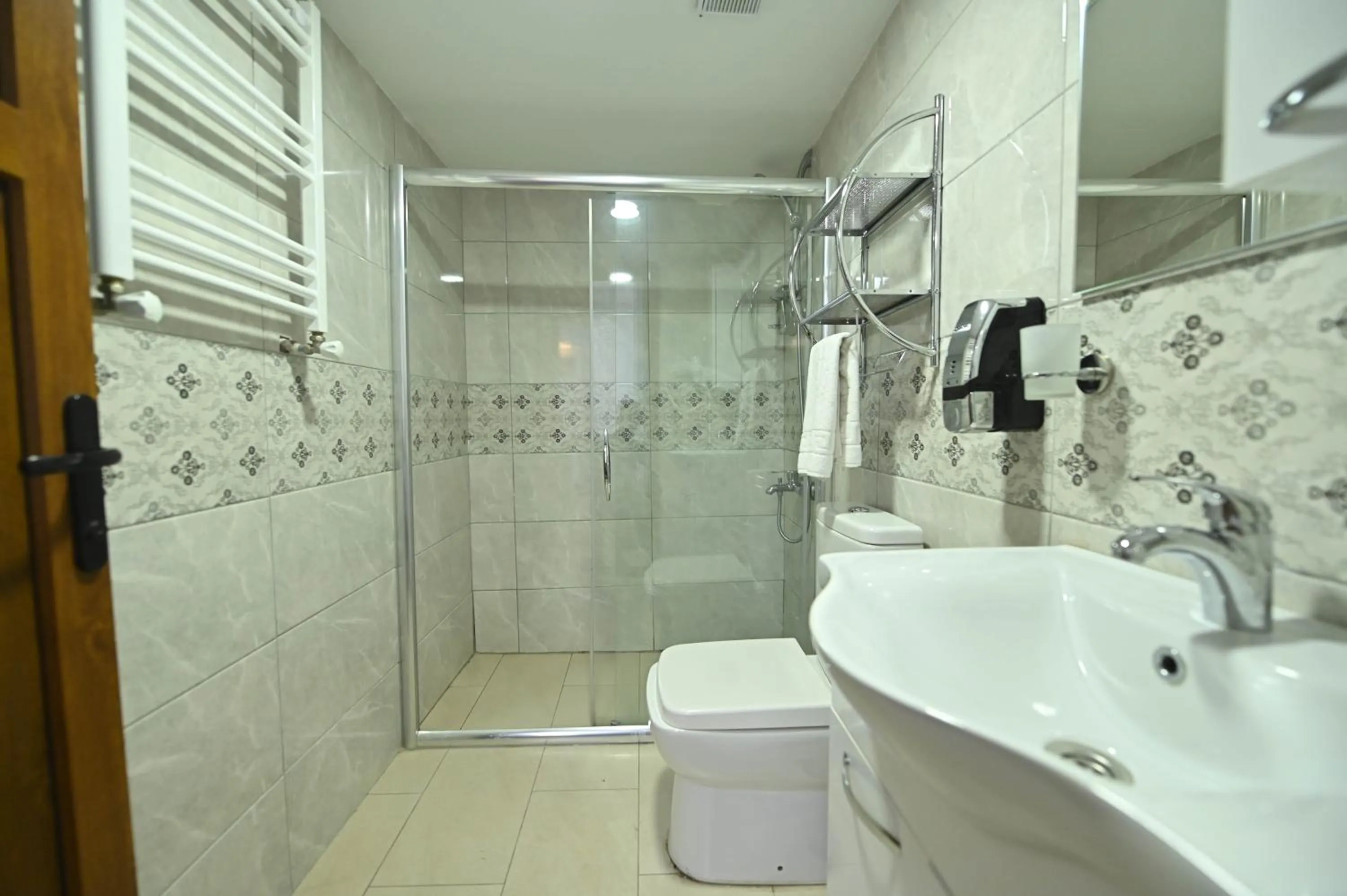 Bathroom in Safir Gold Hotel