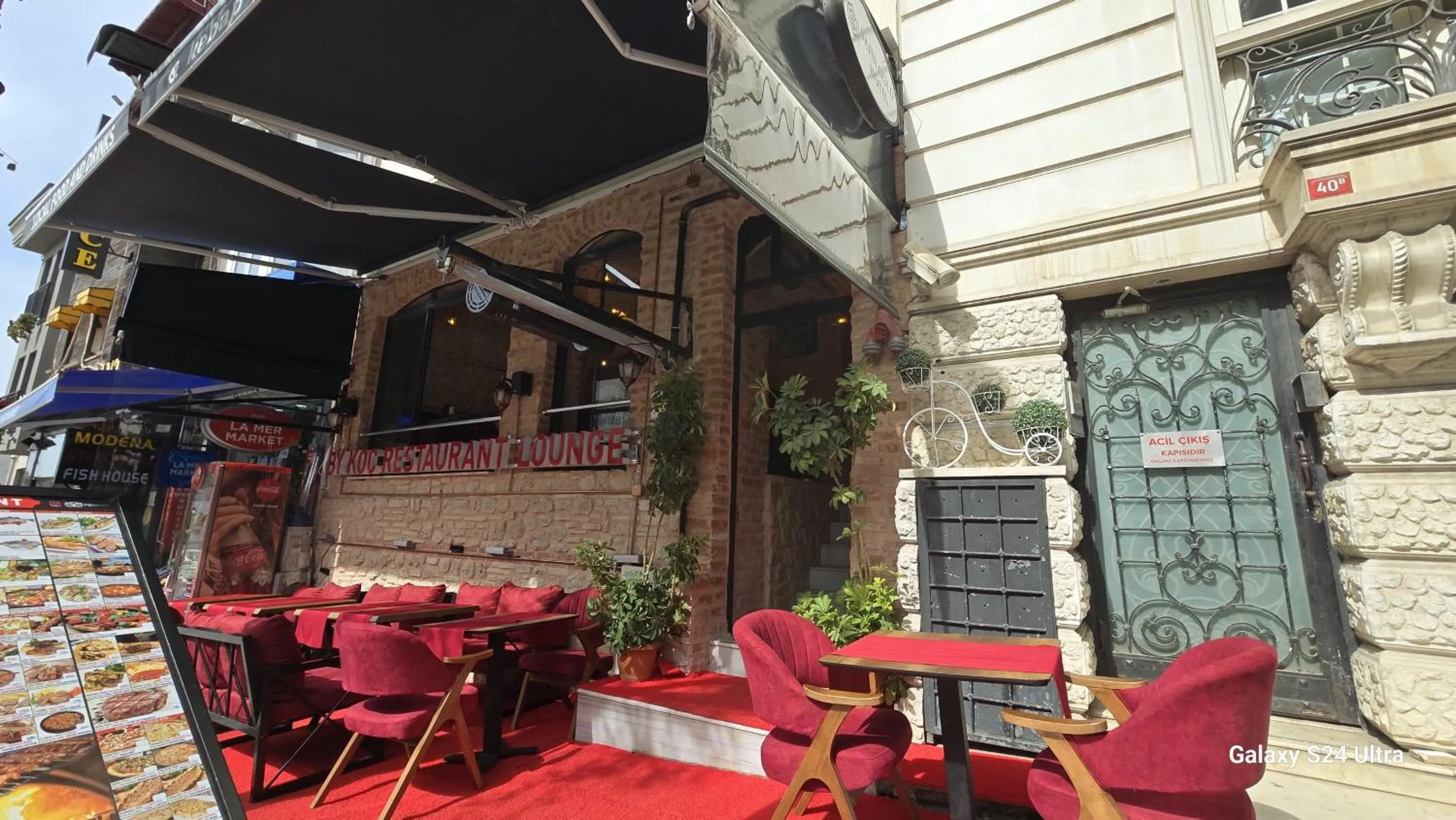 Property building in Safir Gold Hotel