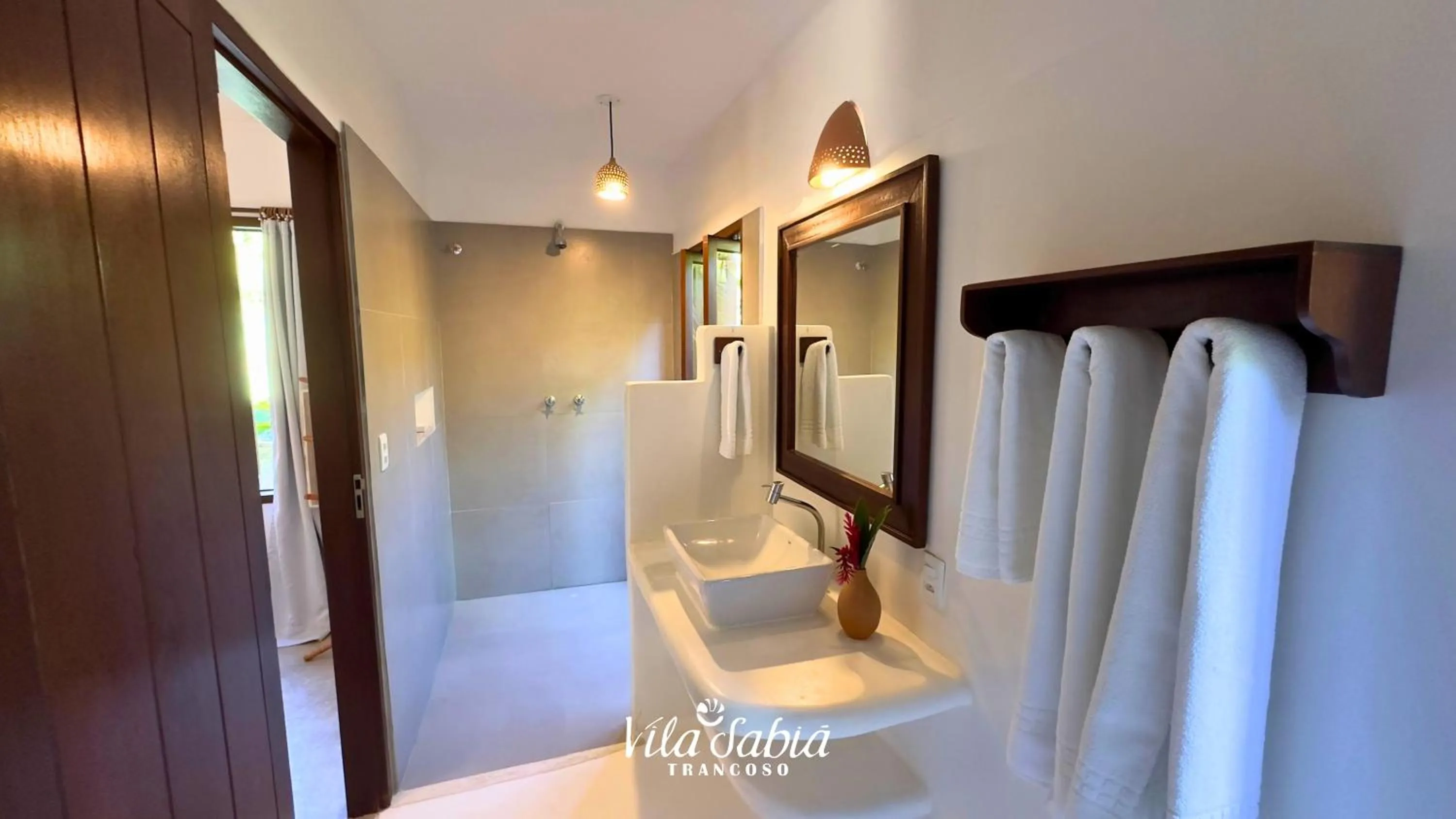 Shower in Vila Sabiá Trancoso