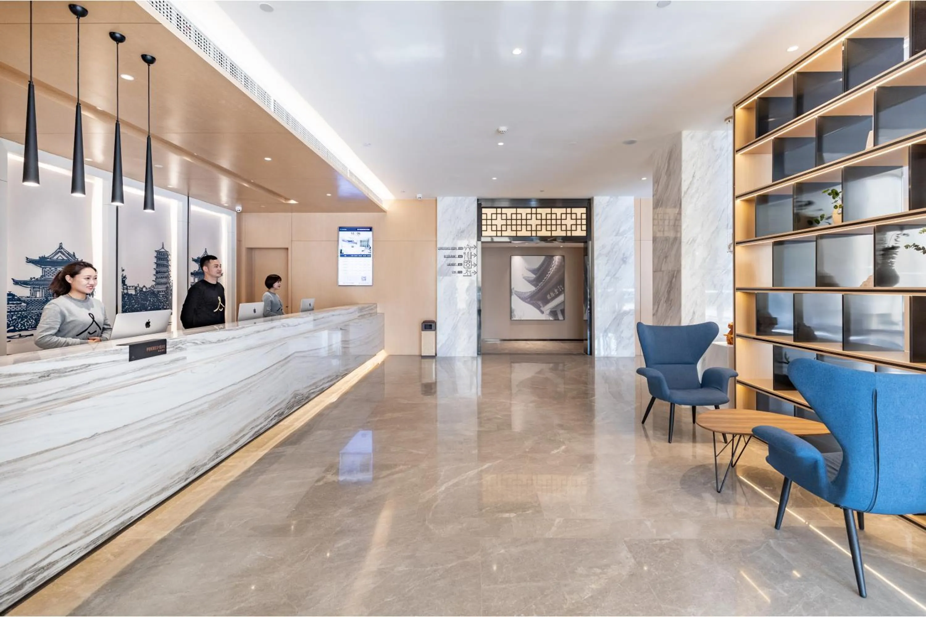 Atour Hotel (Wuhan Mulan Pishang Building)