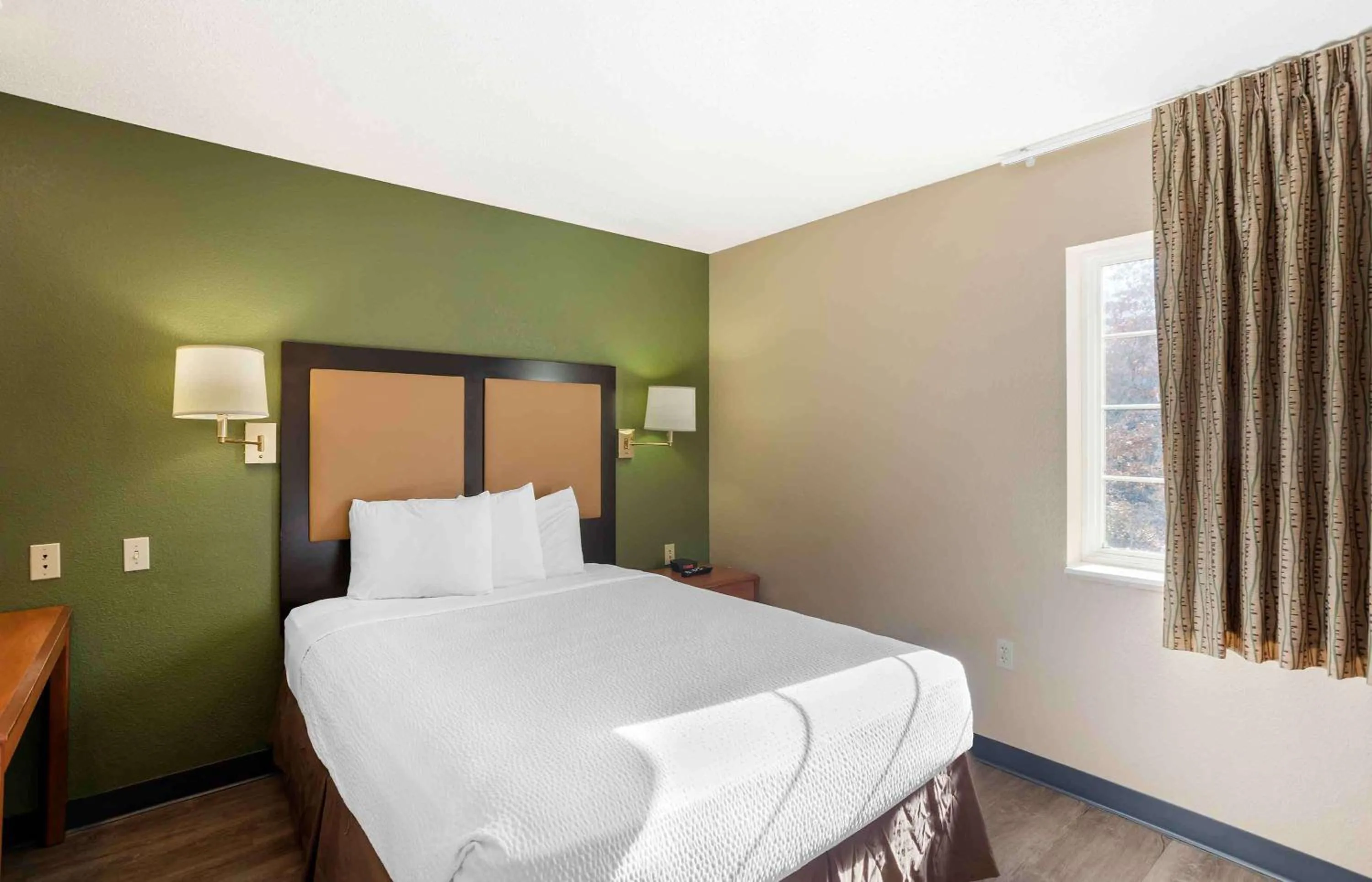 Bedroom, Bed in Hawthorn Extended Stay by Wyndham DFW Airport North