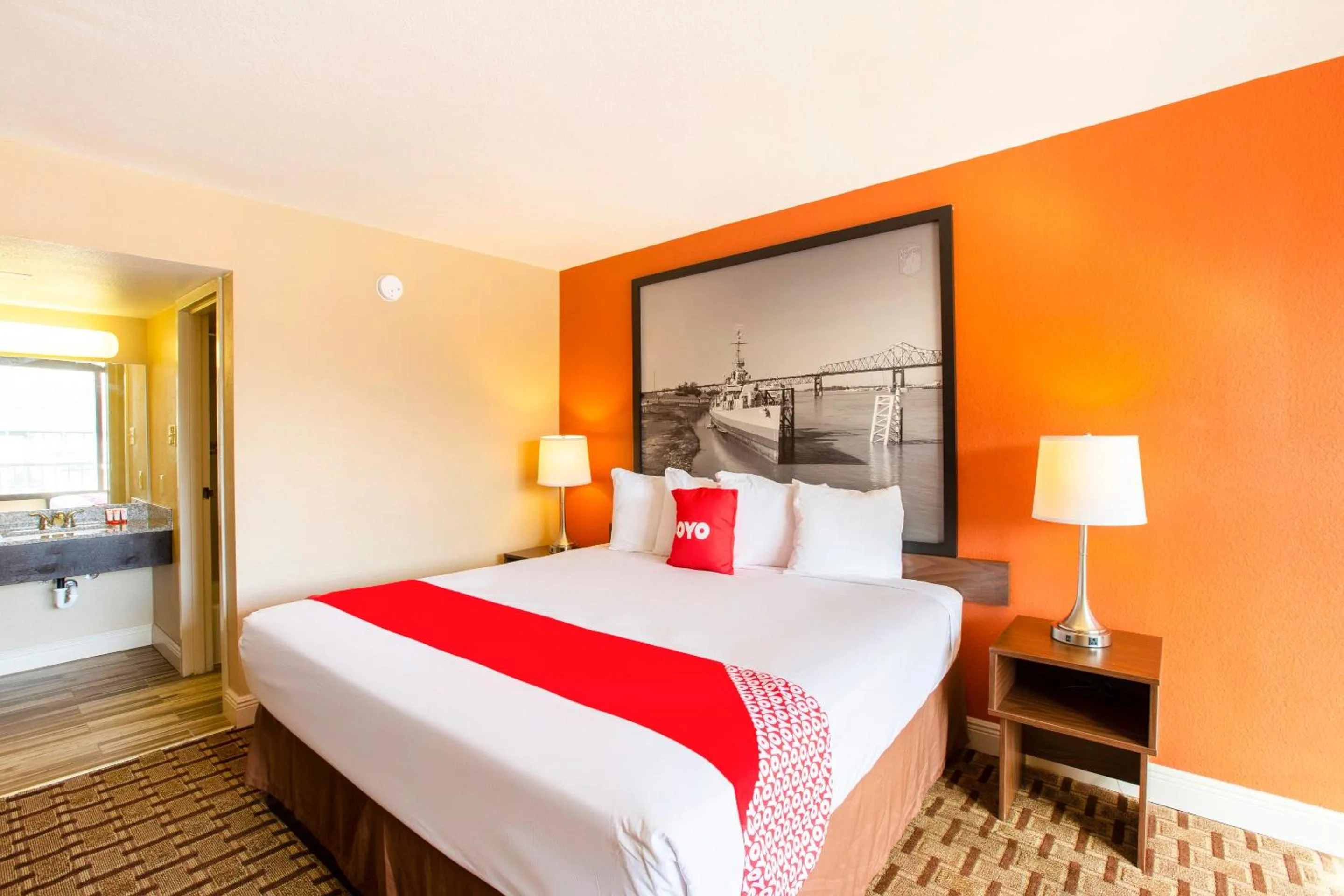 Bedroom, Bed in Port Allen Inn