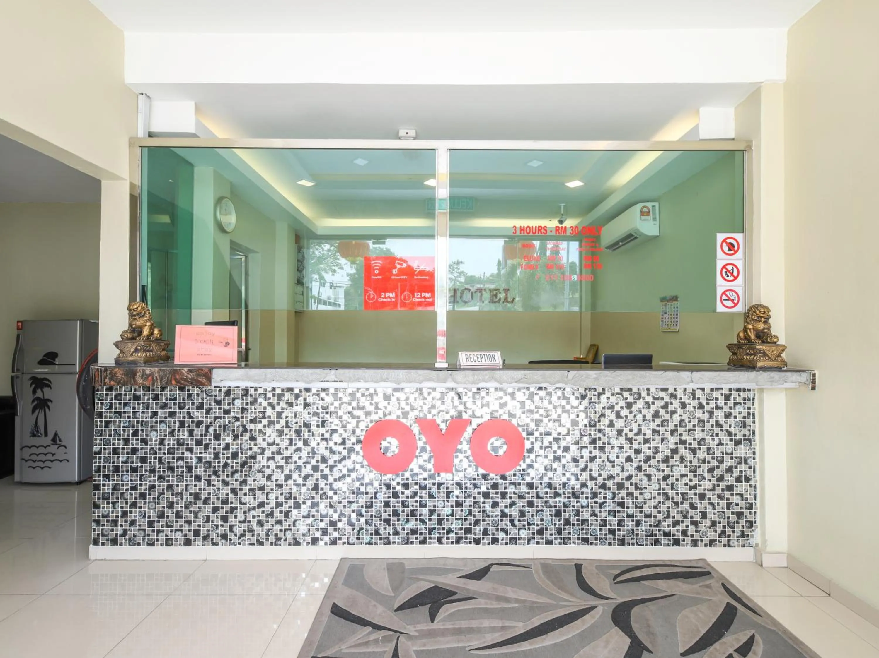 Lobby or reception, Lobby/Reception in OYO 1136 Pd Star Hotel
