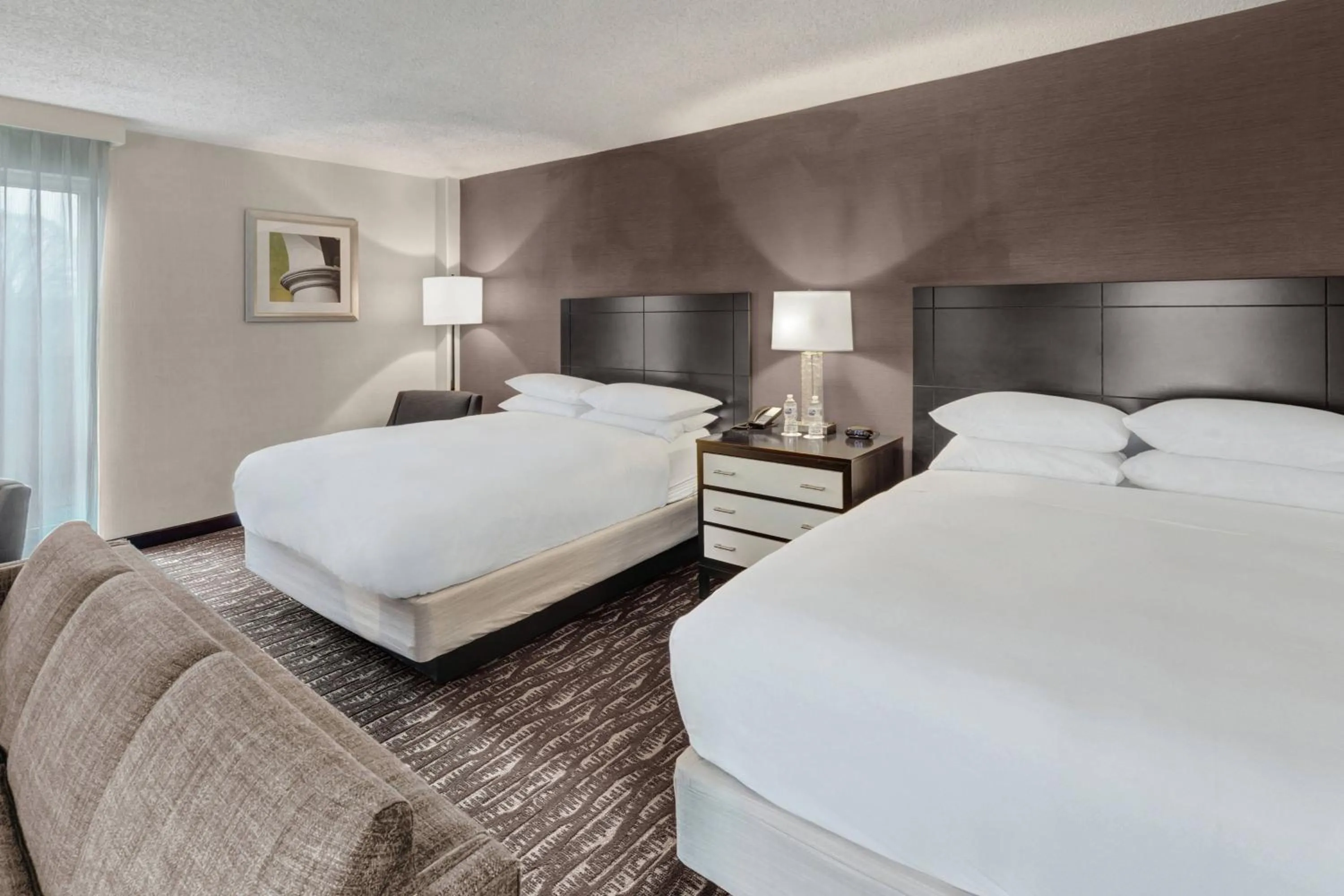 Photo of the whole room, Bed in Delta Hotels by Marriott Baltimore North