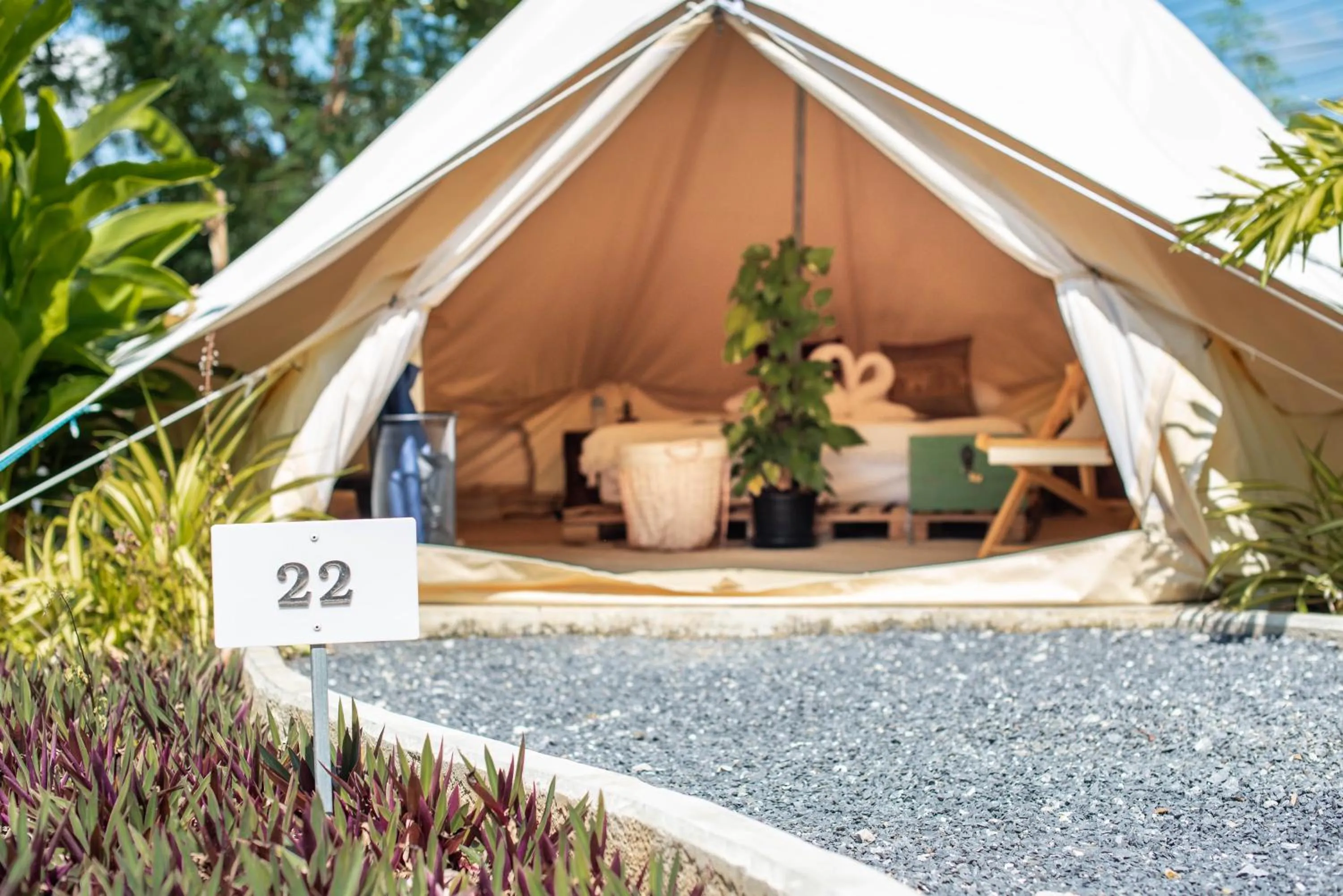 Garden in Roost Glamping - SHA Certified