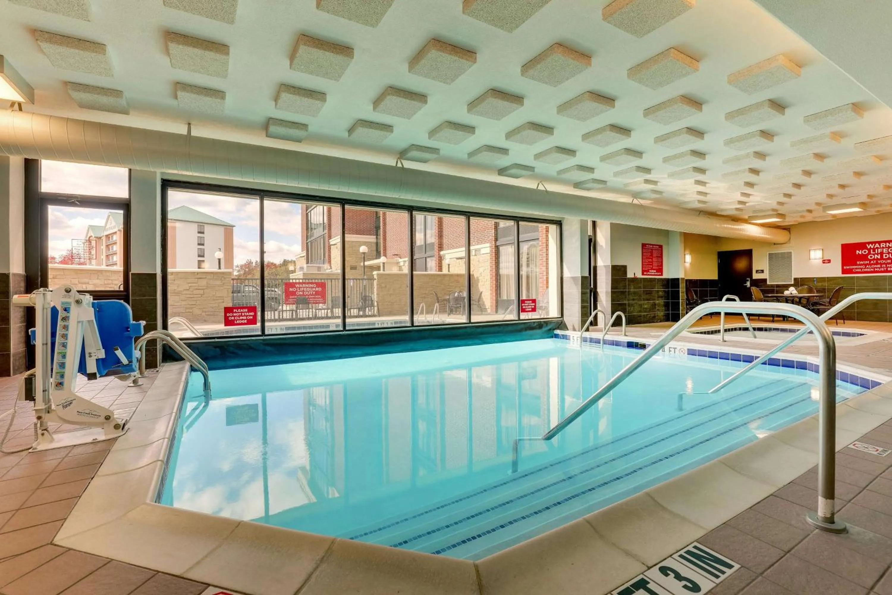 Pool view in Drury Inn & Suites Columbus Dublin