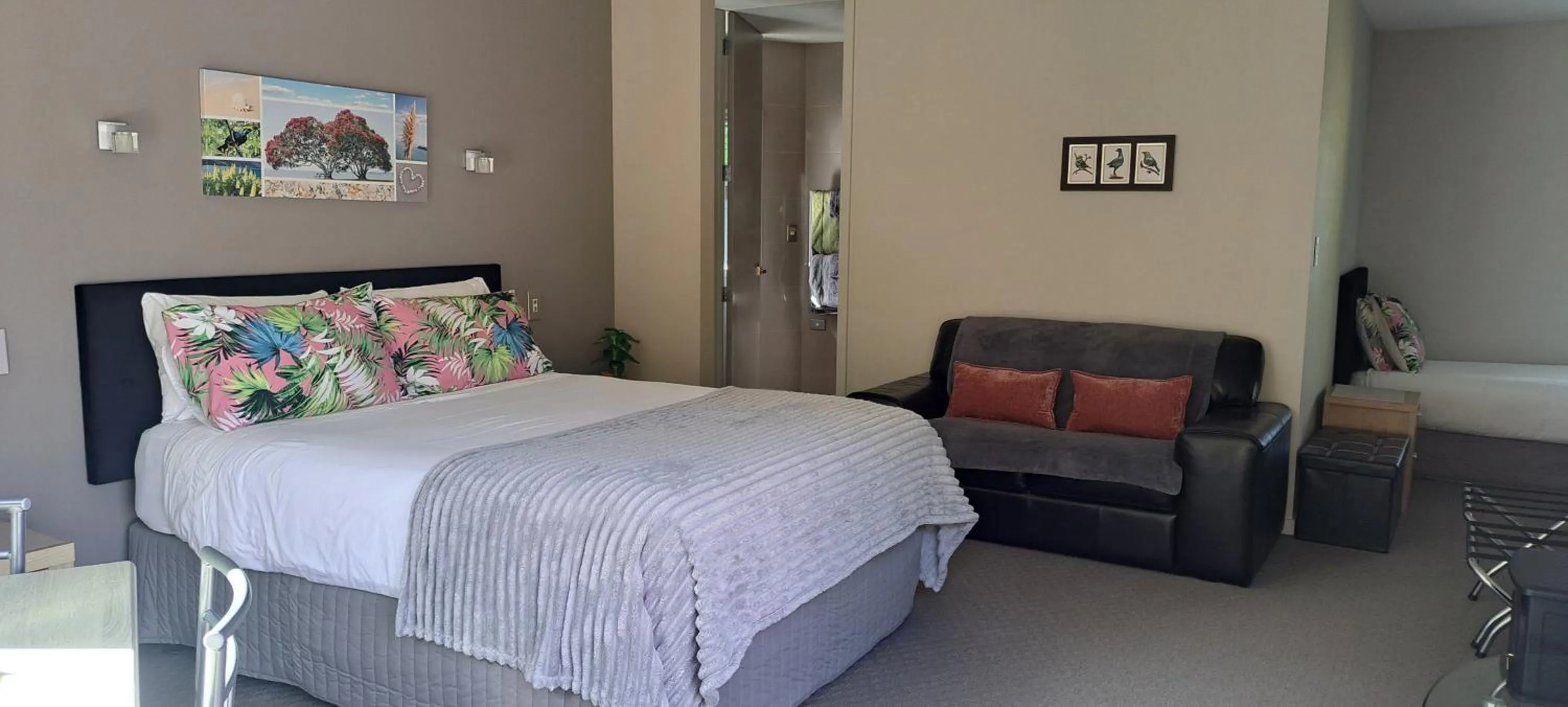 Bed in Hidden Gem in Oaklands