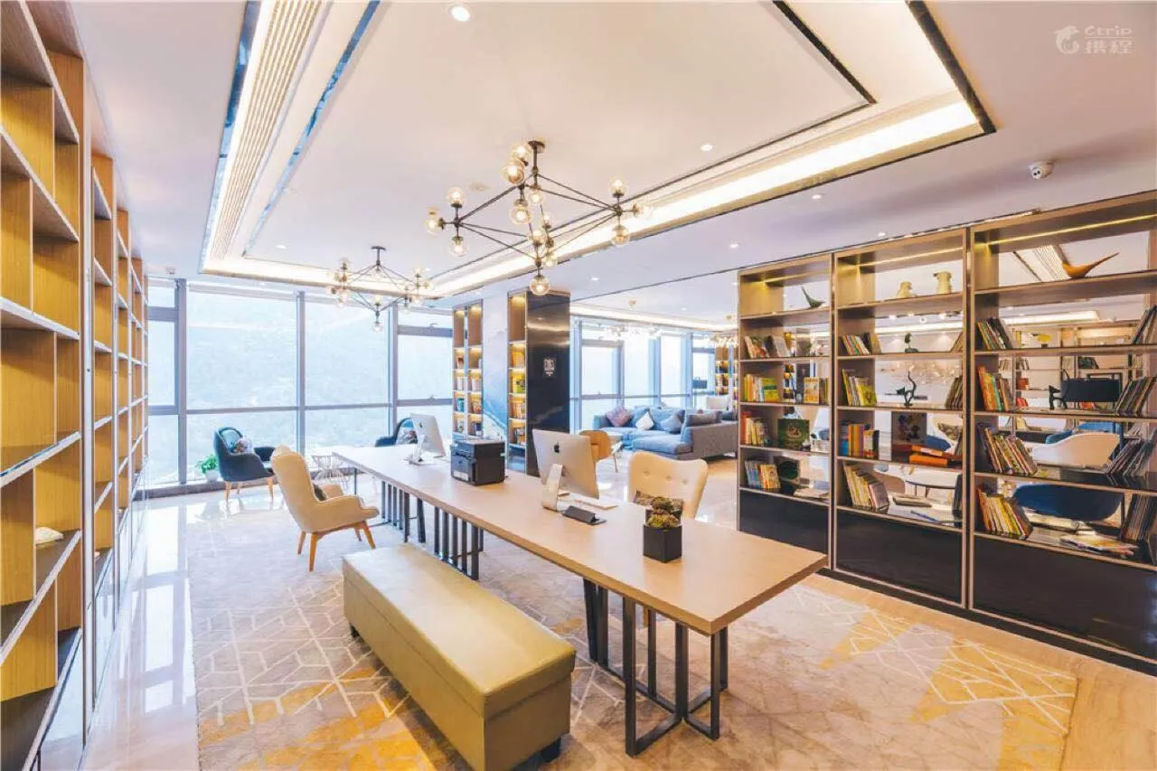 Lounge or bar in Atour Hotel Taizhou Linhai Branch