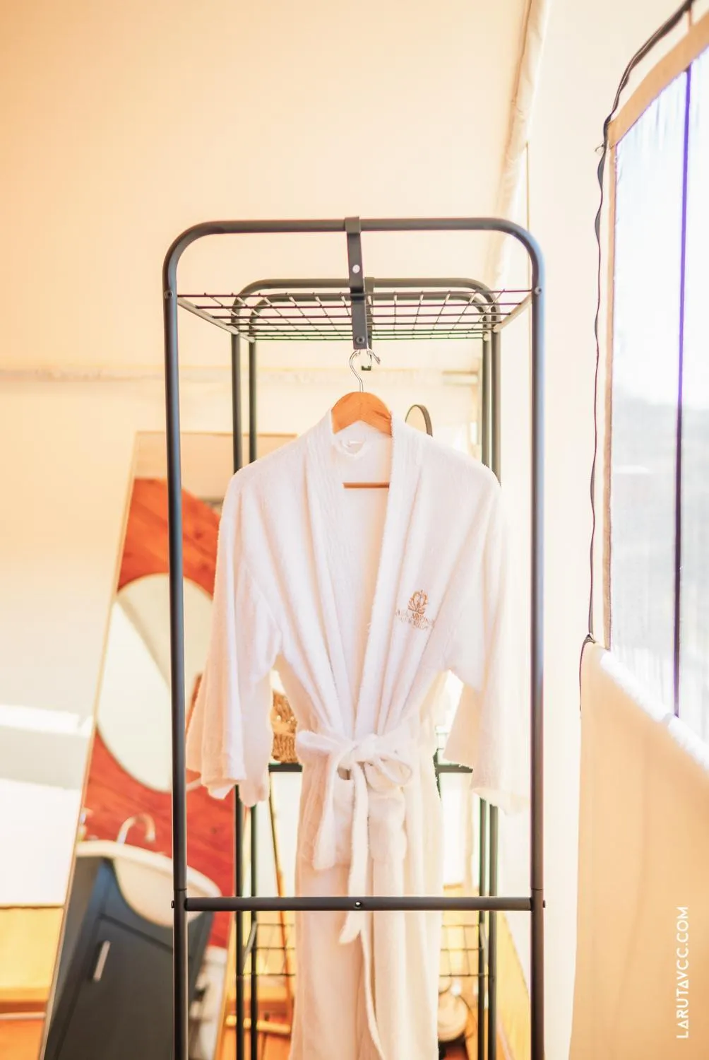 wardrobe in Casa Misiones Glamping