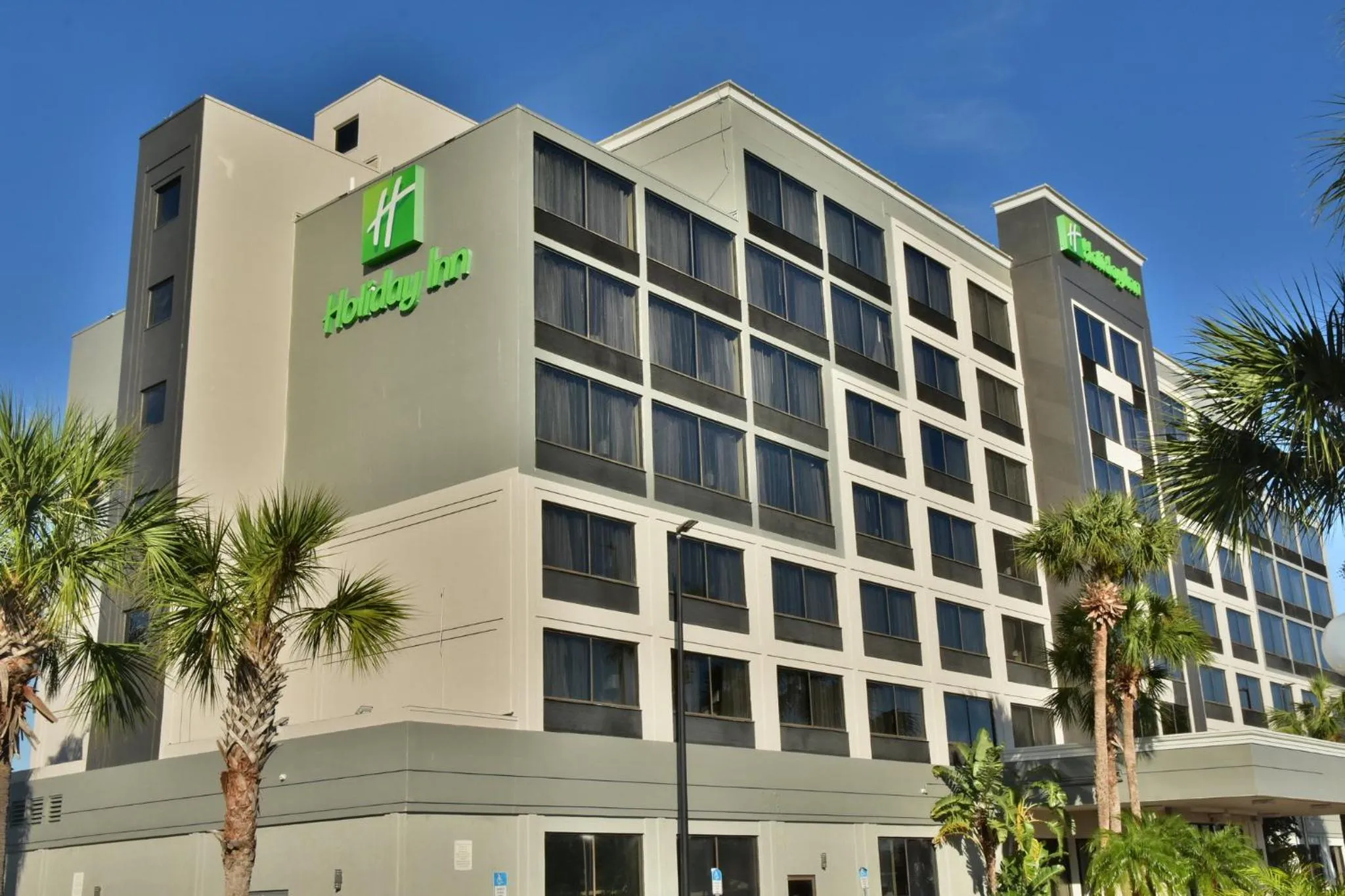 Property building in Holiday Inn Orlando East-UCF Area by IHG
