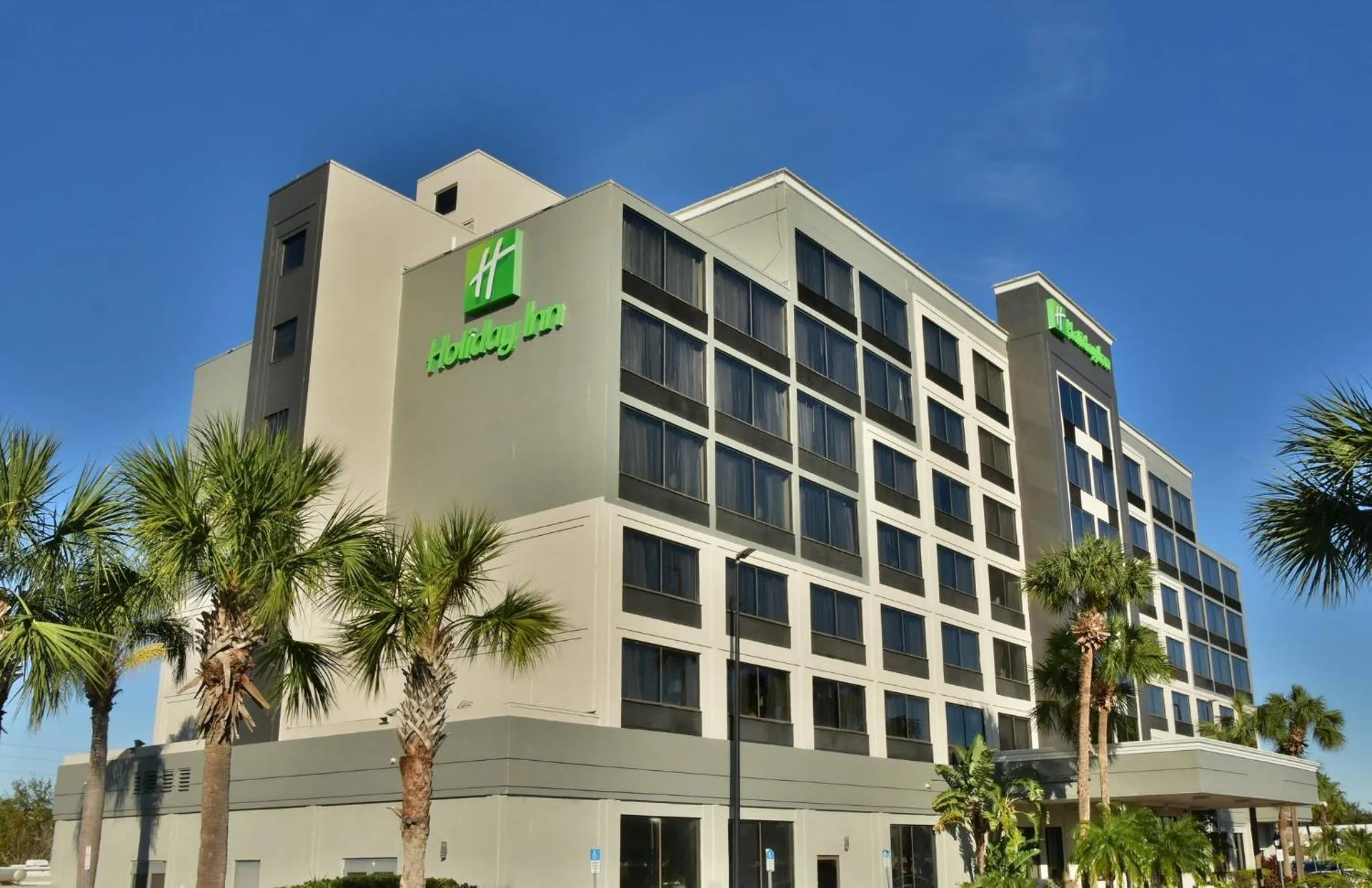 Property building in Holiday Inn Orlando East-UCF Area by IHG